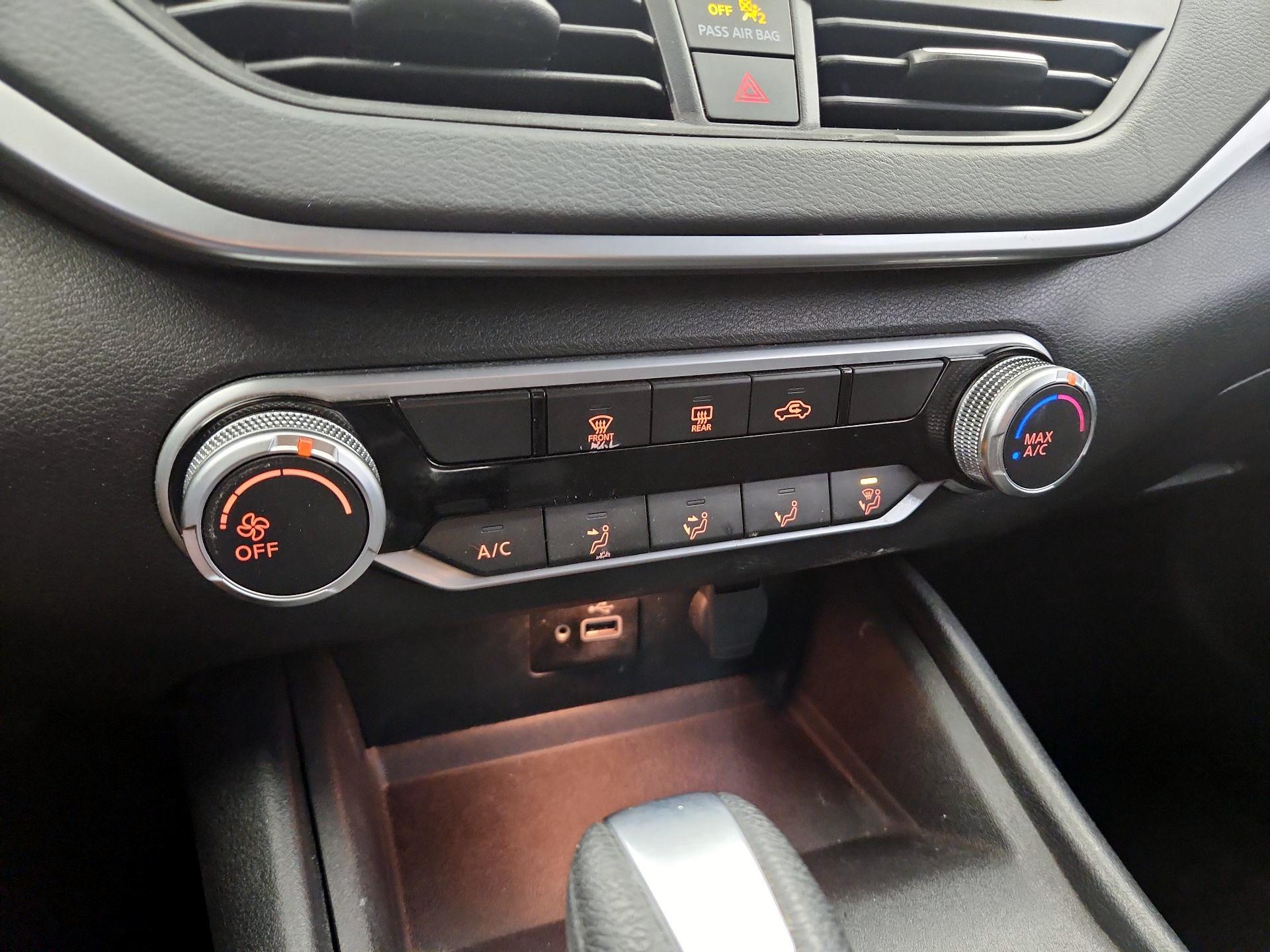 Thumbnail: 2022 Nissan Altima - 16