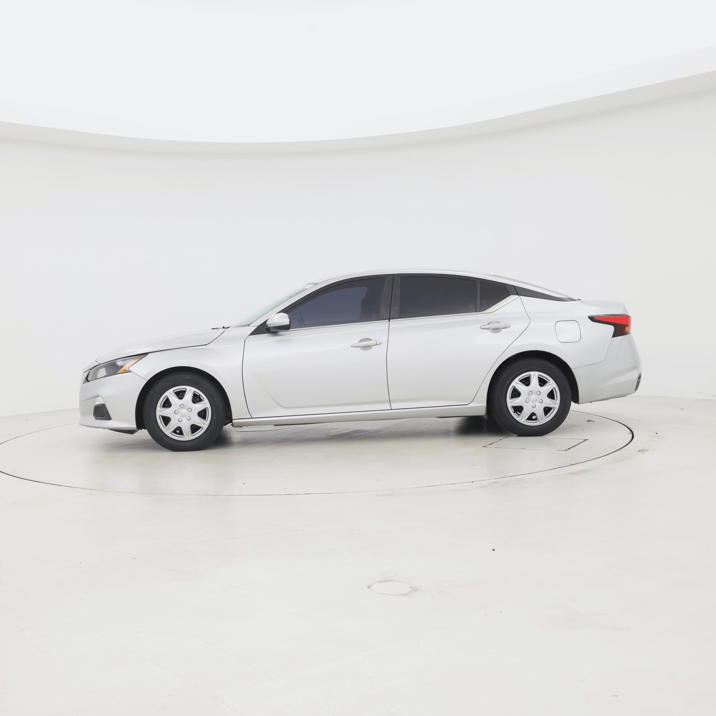 Thumbnail: 2022 Nissan Altima - 3