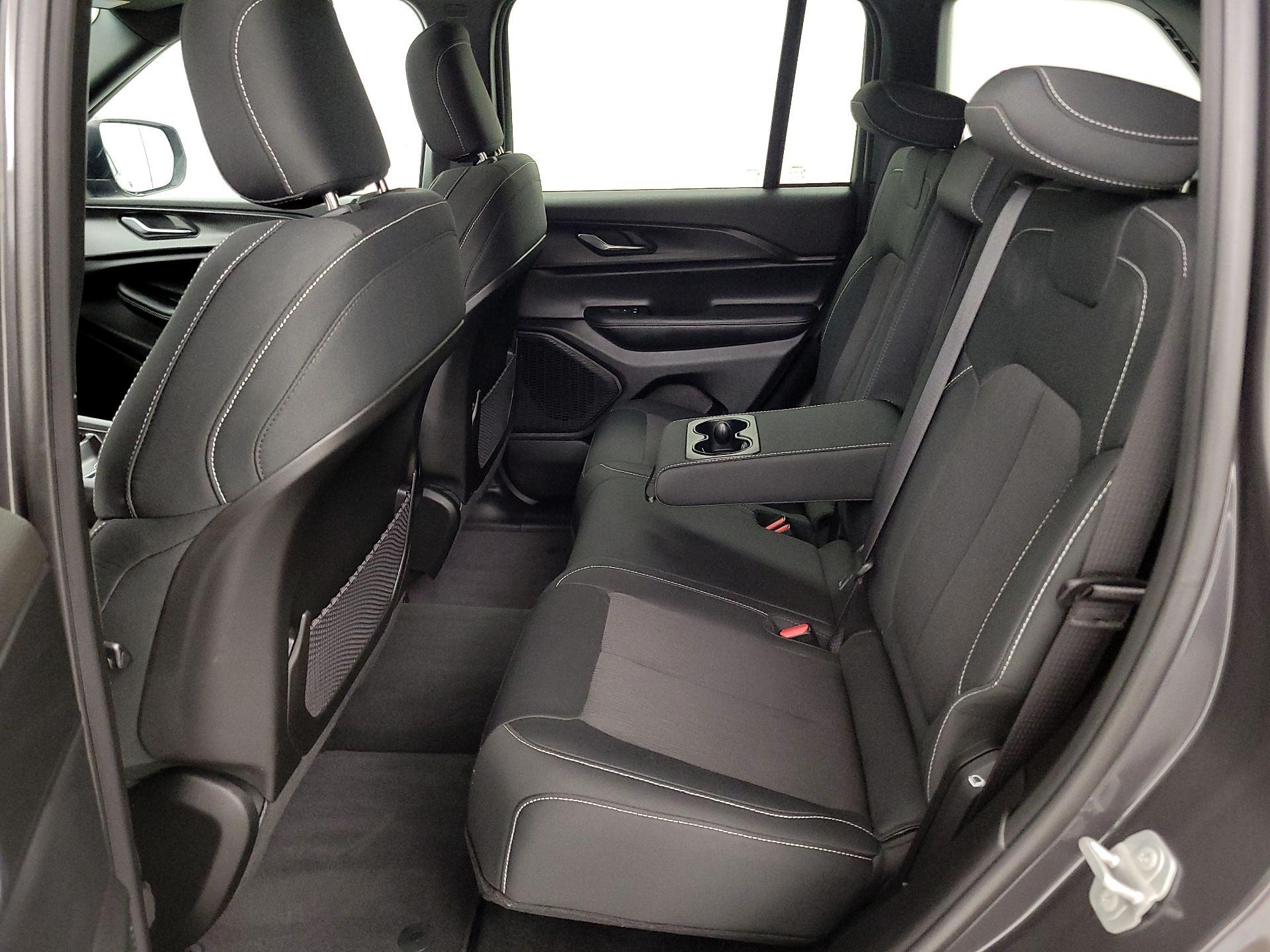 Thumbnail: 2025 Jeep Grand Cherokee - 20