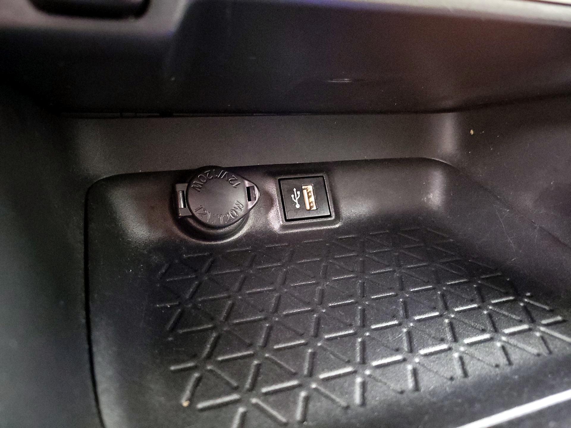 Thumbnail: 2023 Toyota RAV4 - 18