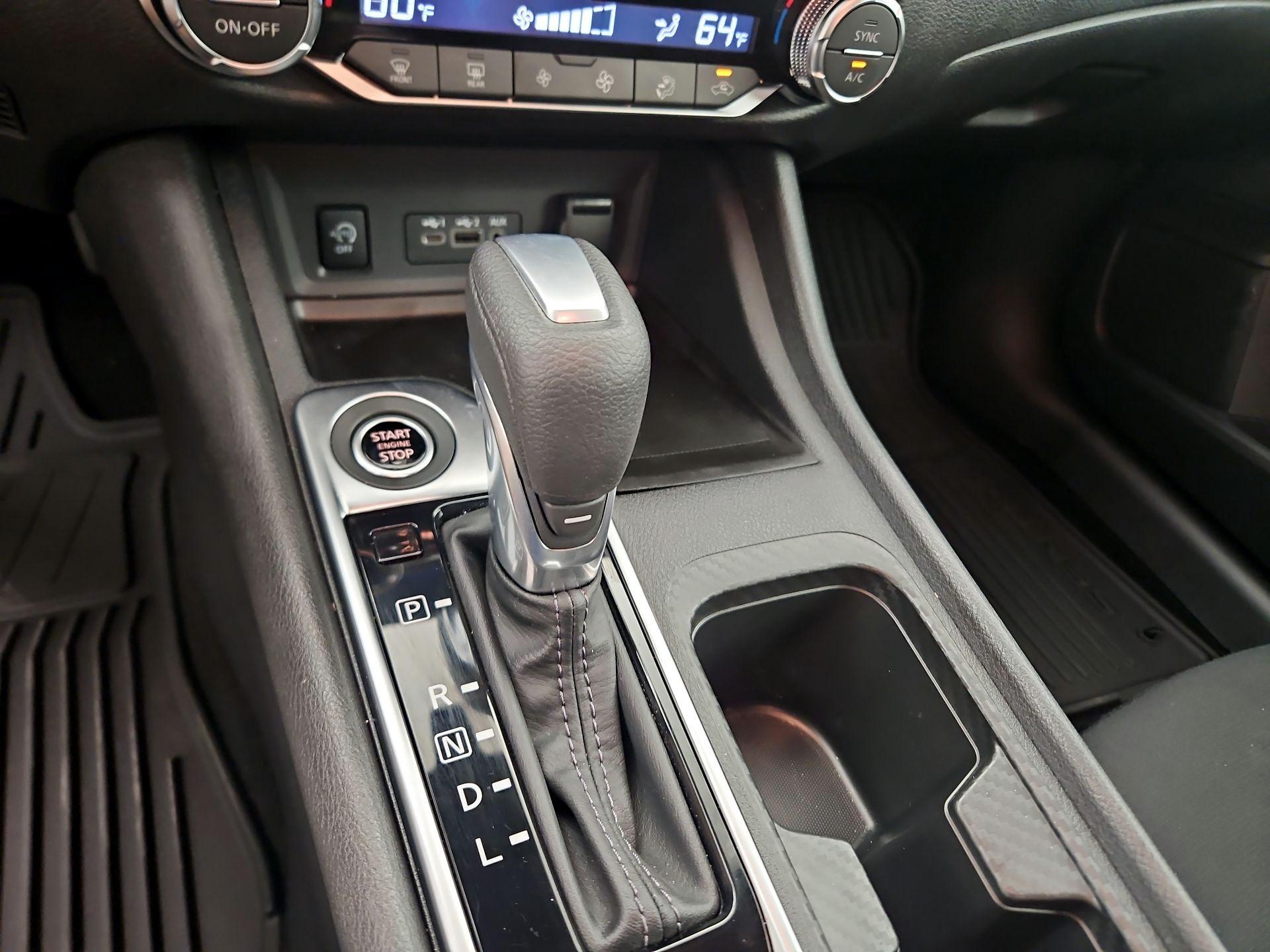 Thumbnail: 2025 Nissan Sentra - 17