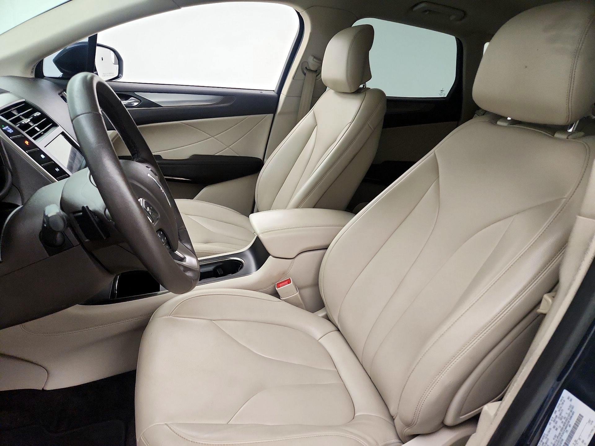 Thumbnail: 2019 Lincoln MKC - 11