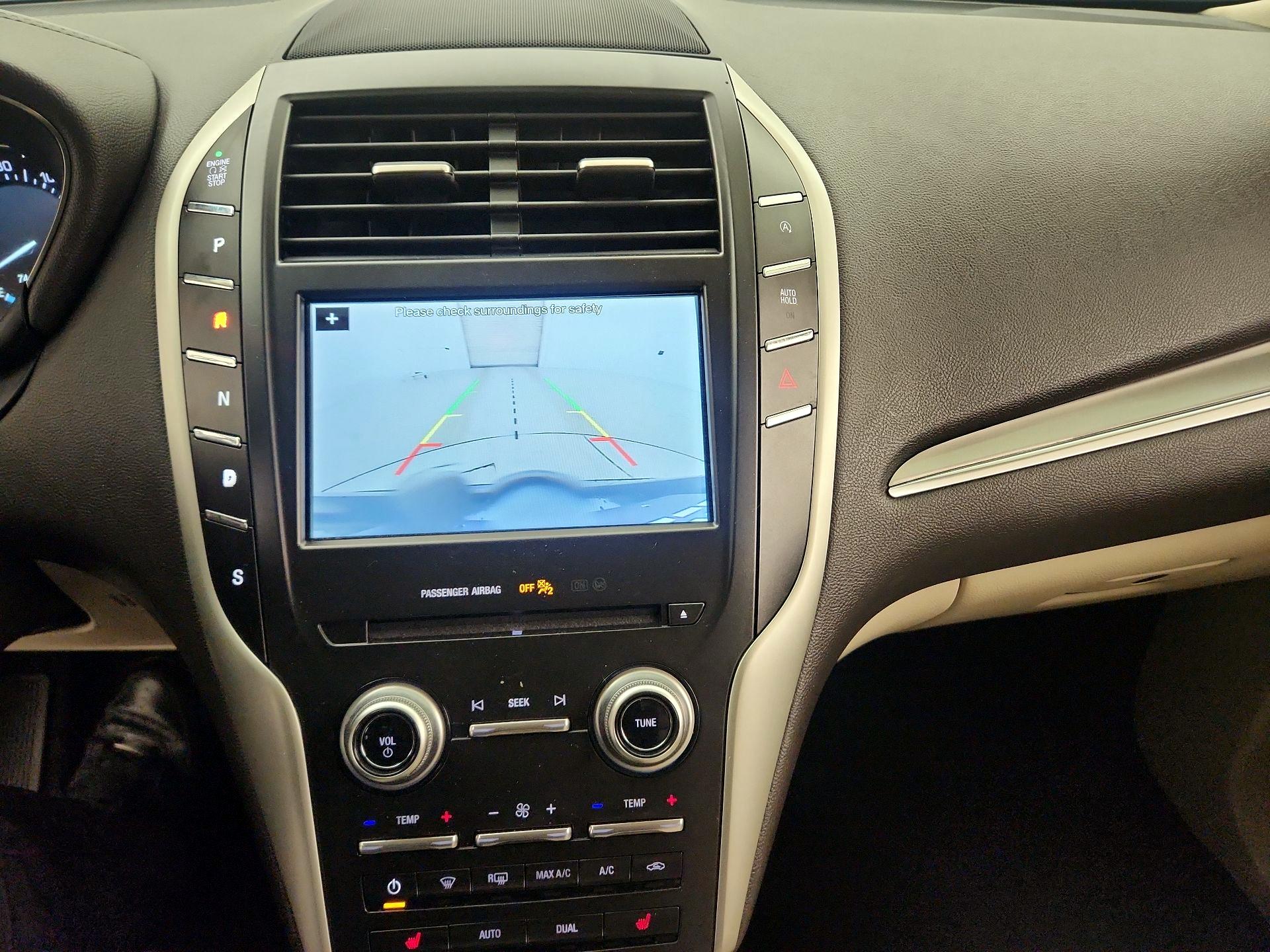 Thumbnail: 2019 Lincoln MKC - 14