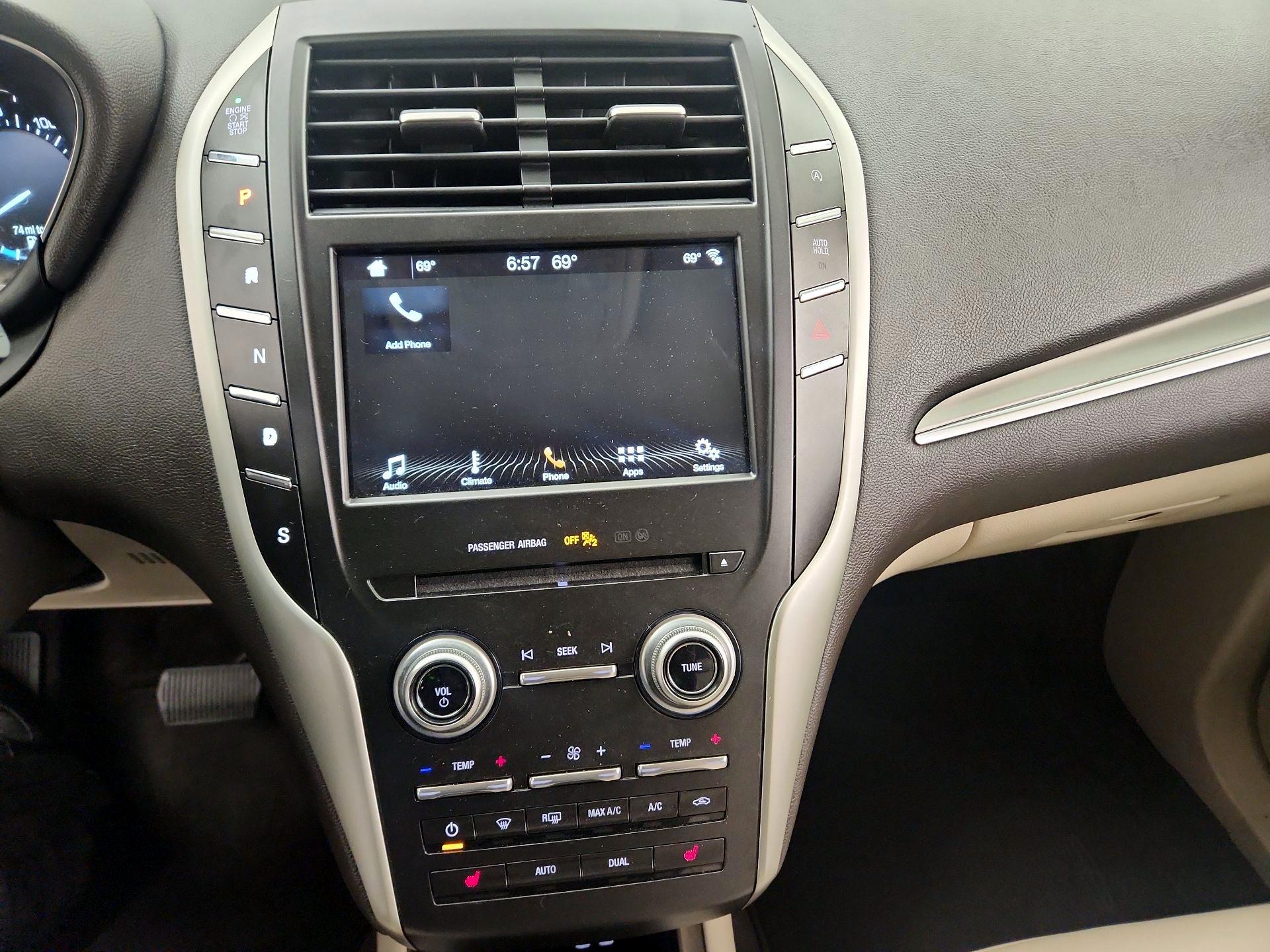 Thumbnail: 2019 Lincoln MKC - 15