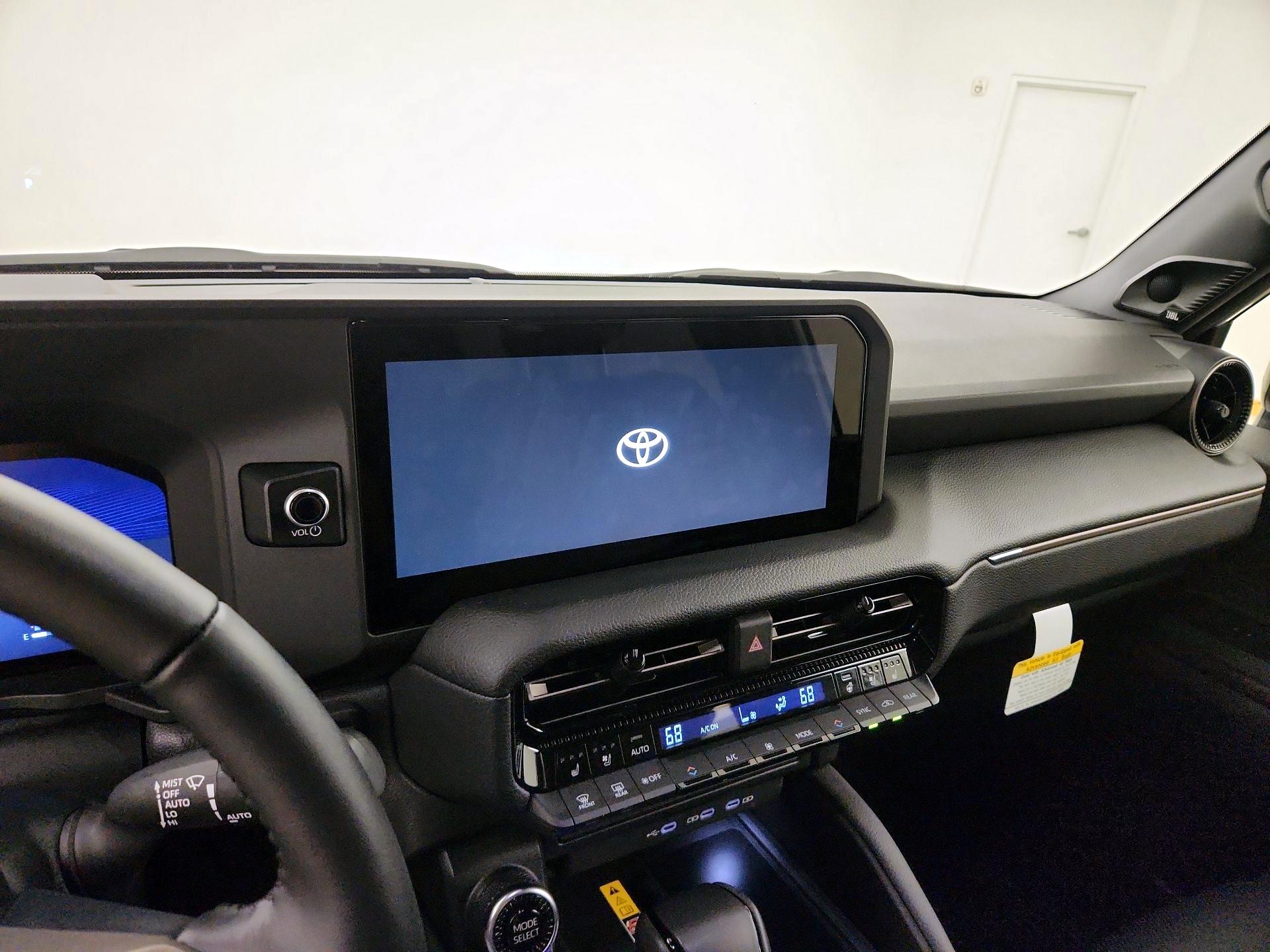 Thumbnail: 2025 Toyota Land Cruiser - 11