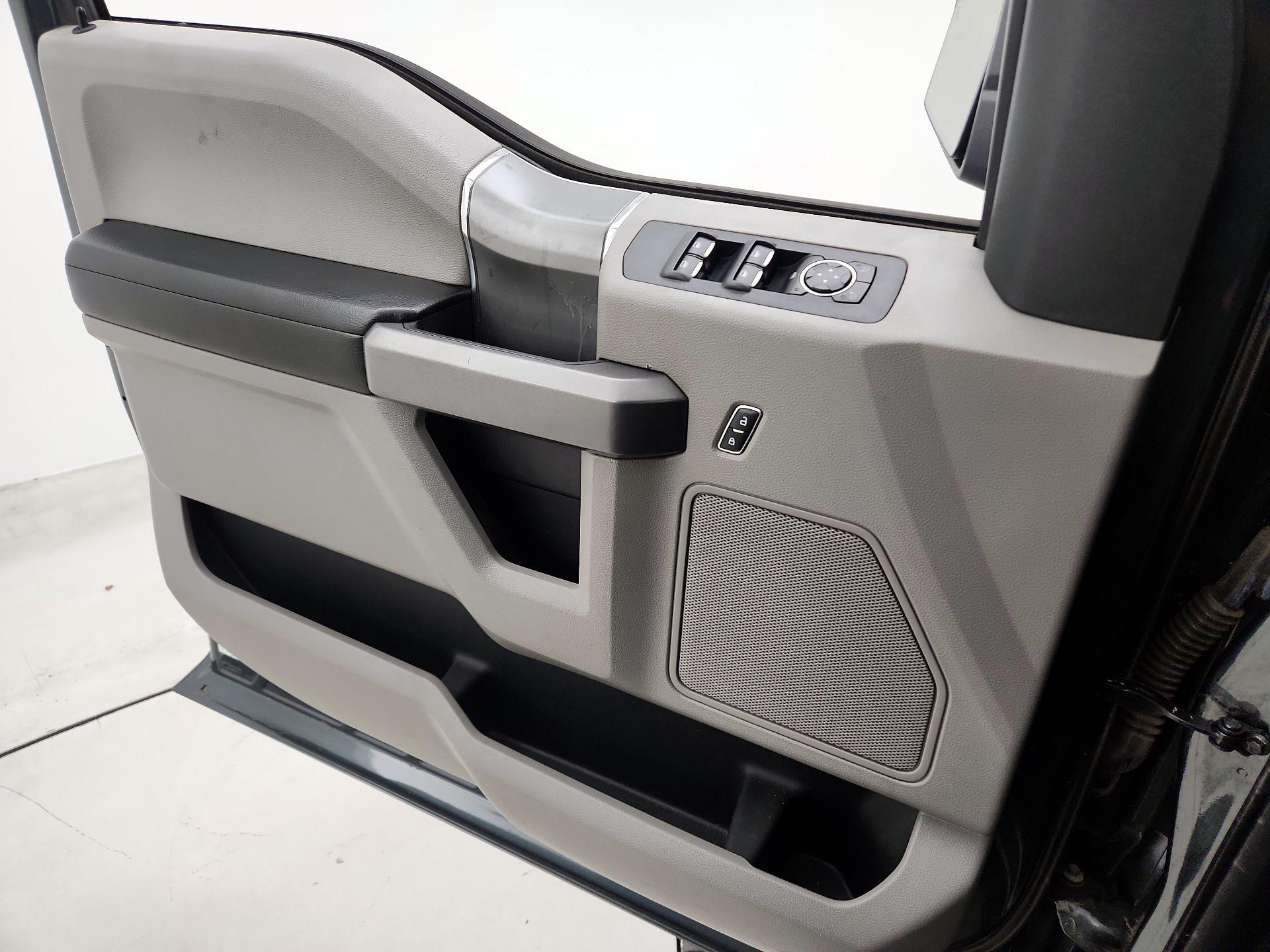 Thumbnail: 2015 Ford F-150 - 12