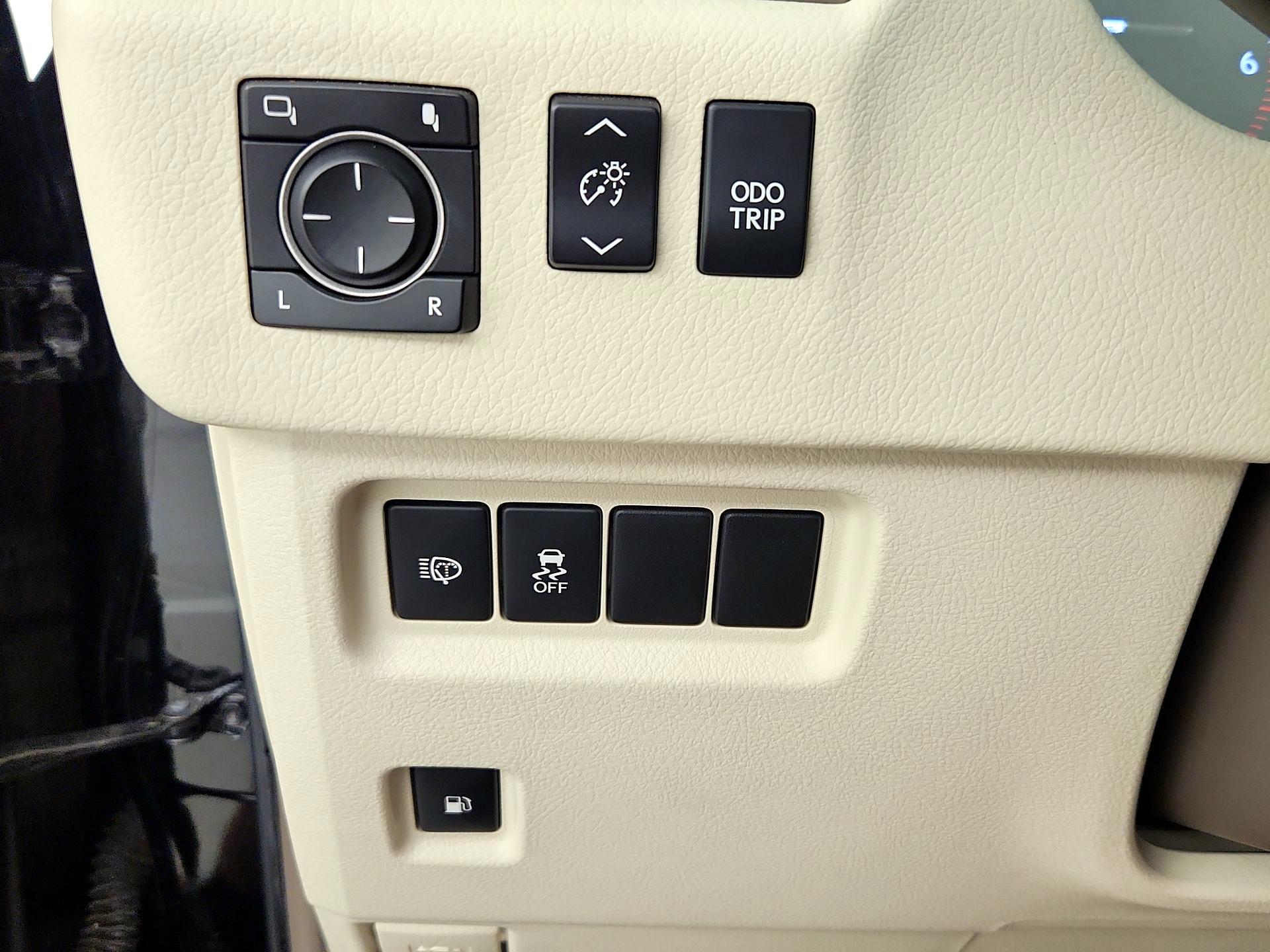 Thumbnail: 2015 Lexus GX - 13