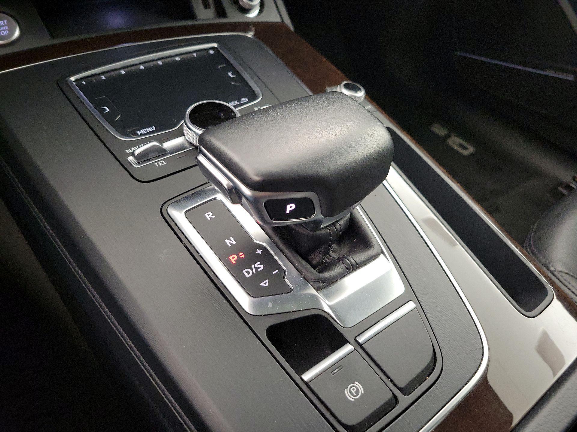 Thumbnail: 2018 Audi Q5 - 18