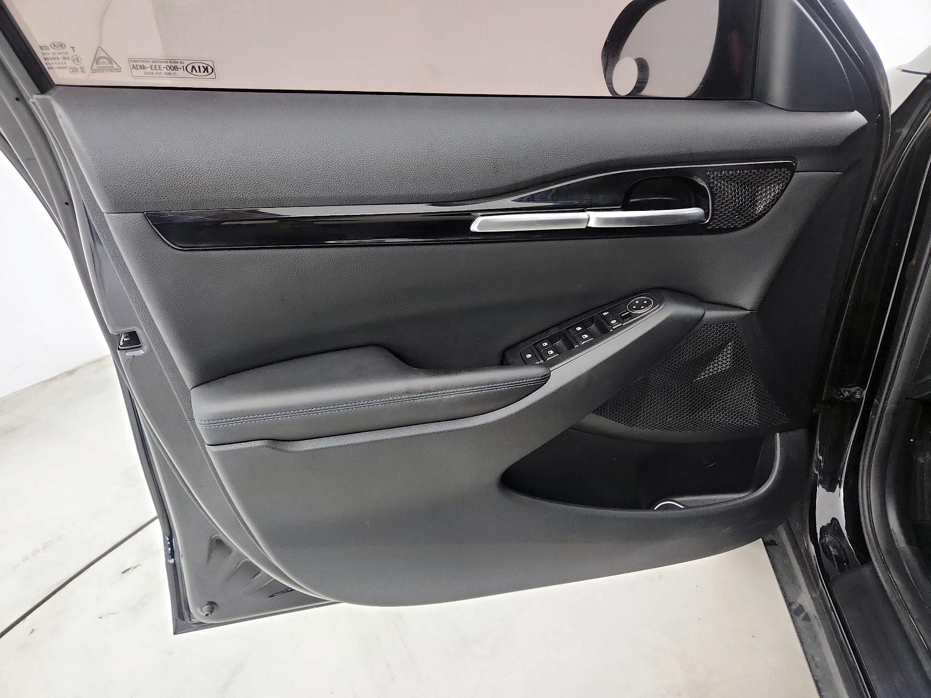 Thumbnail: 2021 Kia Seltos - 12