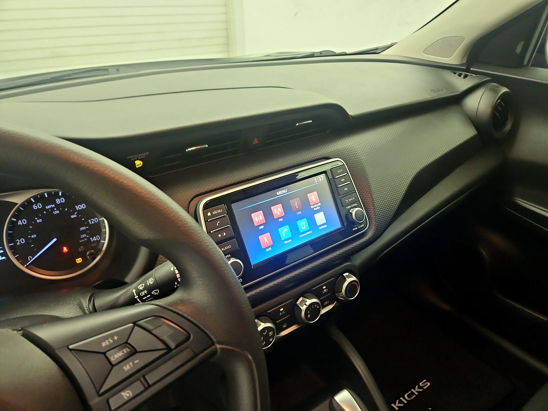 Thumbnail: 2023 Nissan Kicks - 13