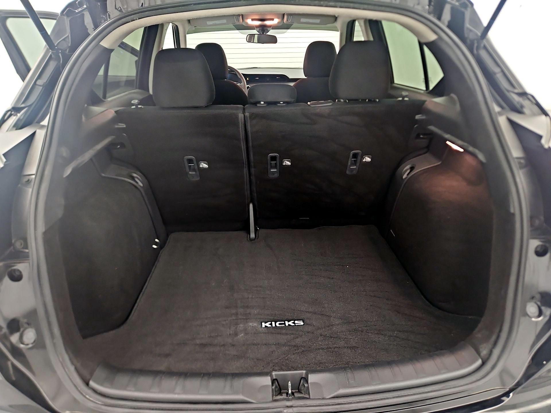 Thumbnail: 2023 Nissan Kicks - 17