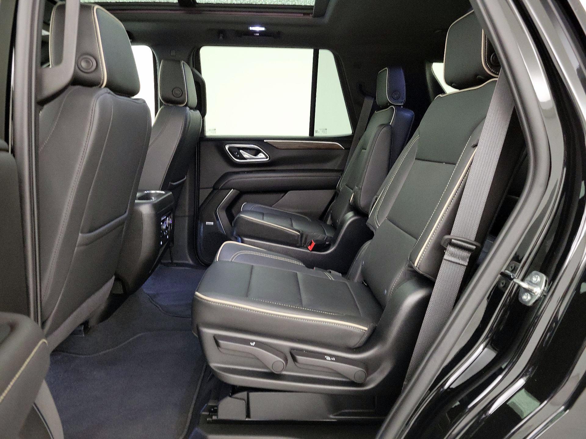 Thumbnail: 2023 Chevrolet Tahoe - 19