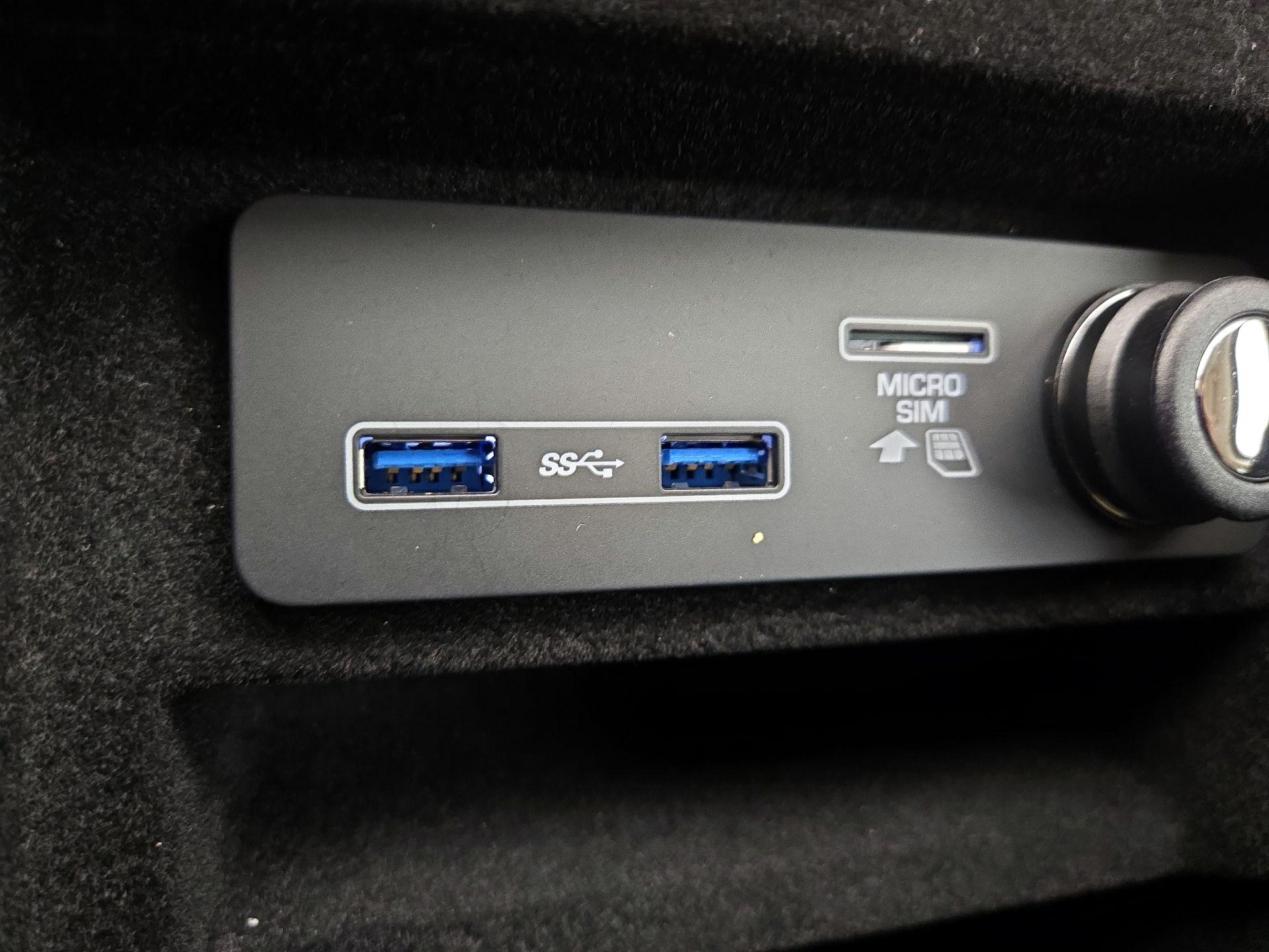 Thumbnail: 2020 Land Rover Range Rover Sport - 19