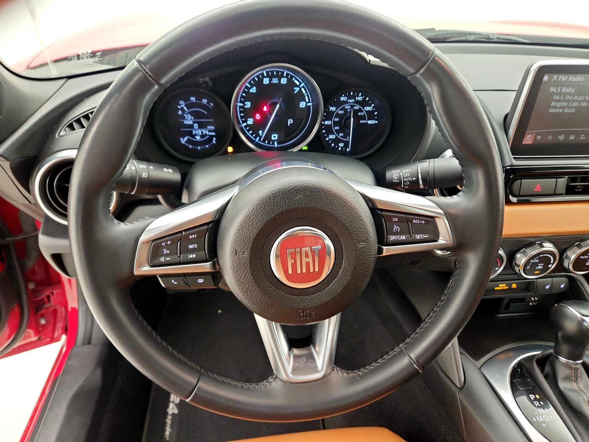 Thumbnail: 2017 Fiat 124 Spider - 10