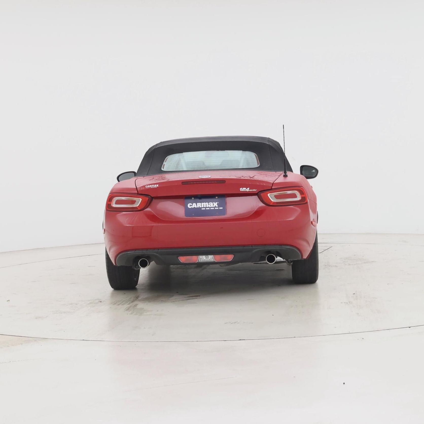 Thumbnail: 2017 Fiat 124 Spider - 6