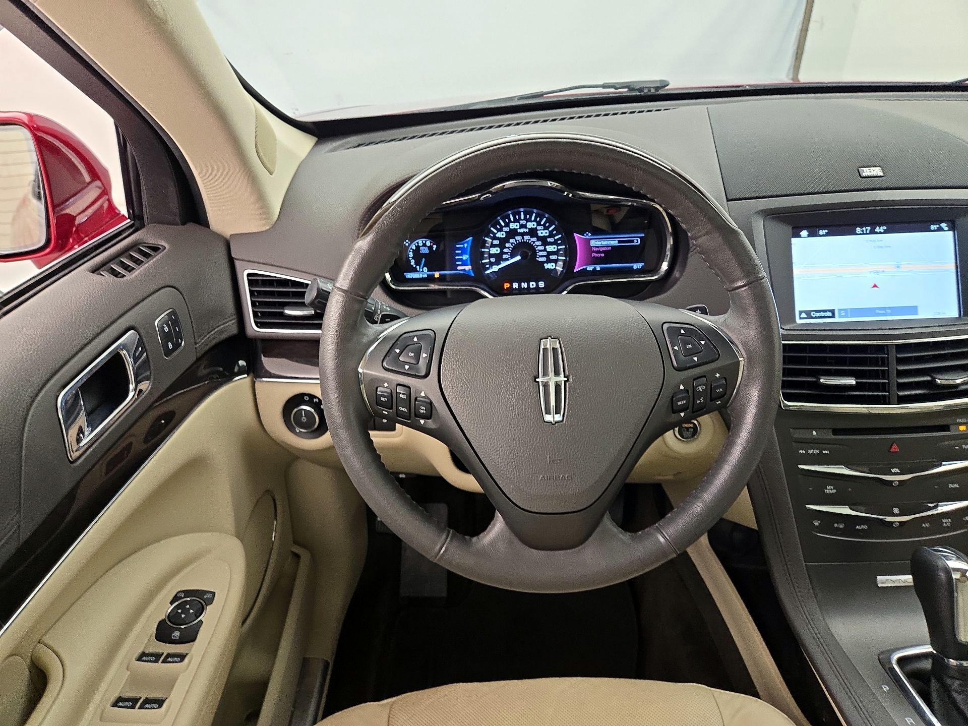 Thumbnail: 2016 Lincoln MKT - 10