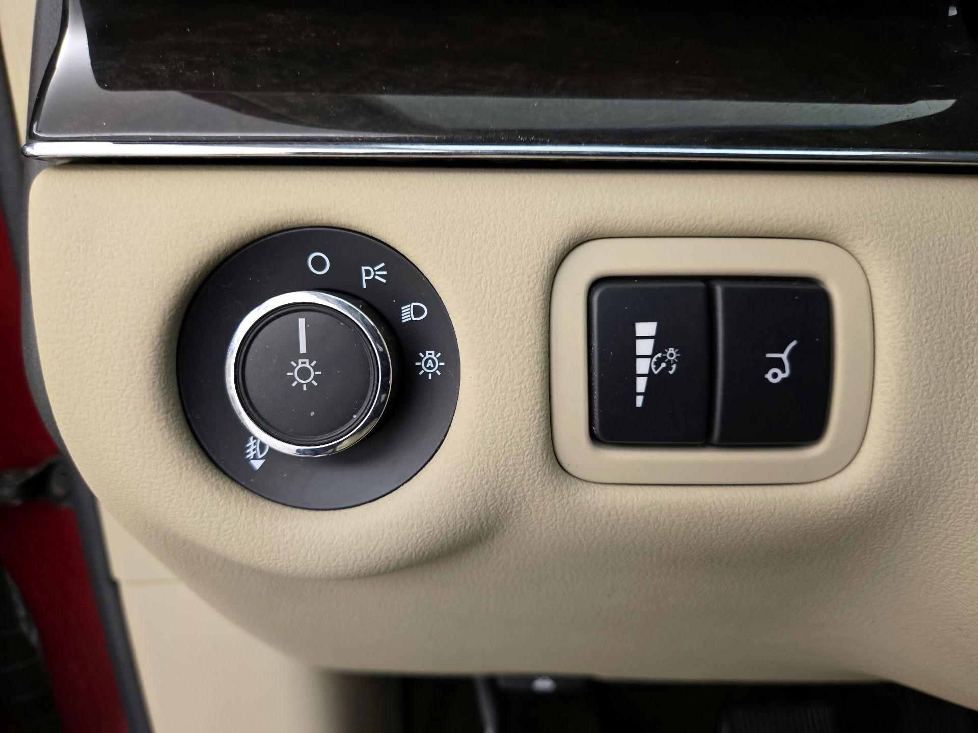 Thumbnail: 2016 Lincoln MKT - 13