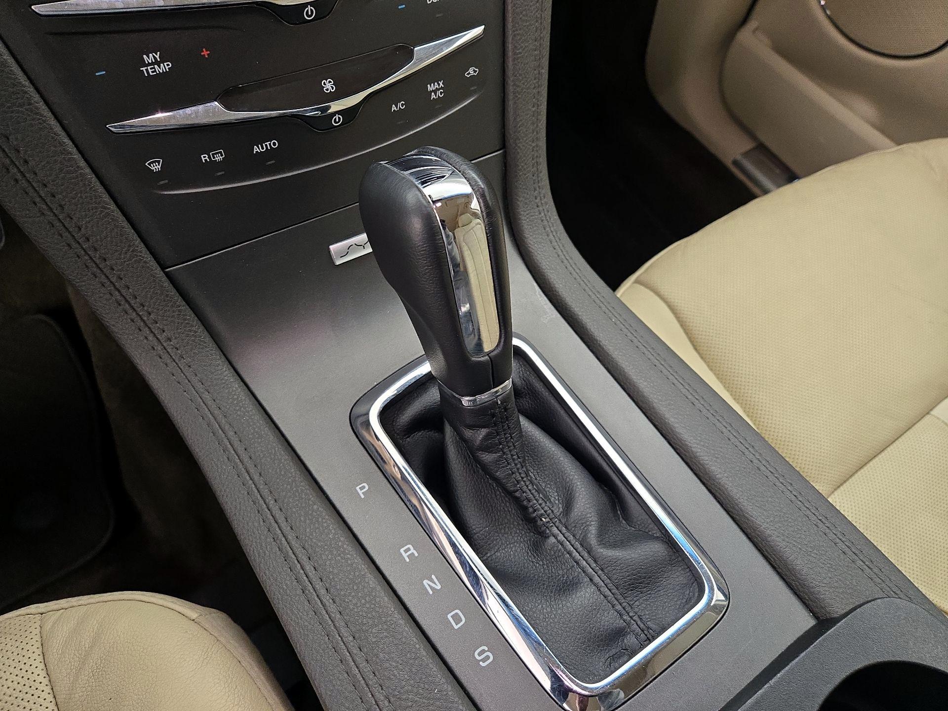 Thumbnail: 2016 Lincoln MKT - 18