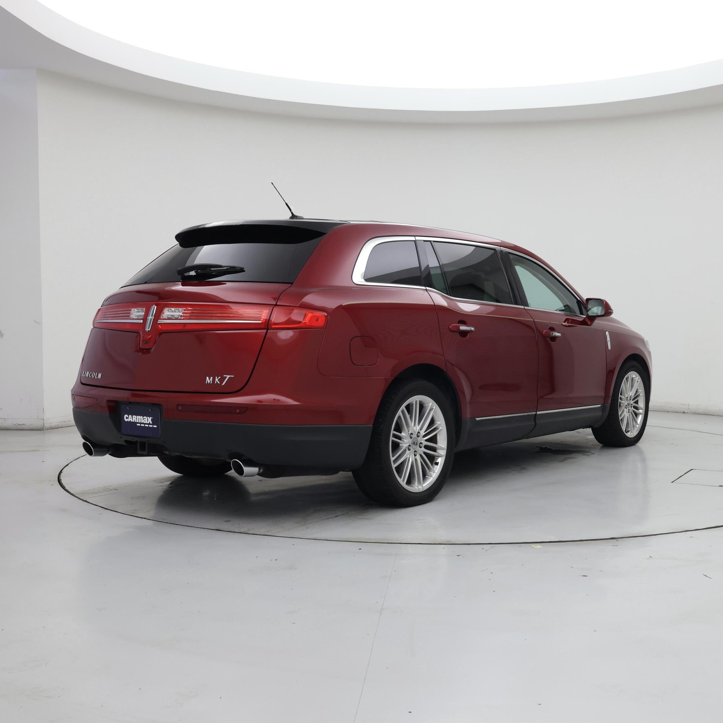 Thumbnail: 2016 Lincoln MKT - 8