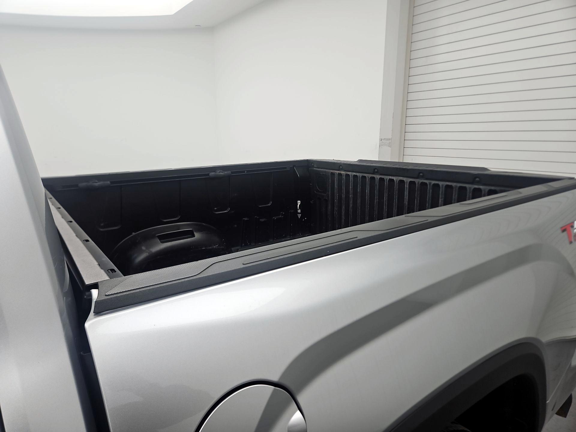 Thumbnail: 2023 Toyota Tundra - 17