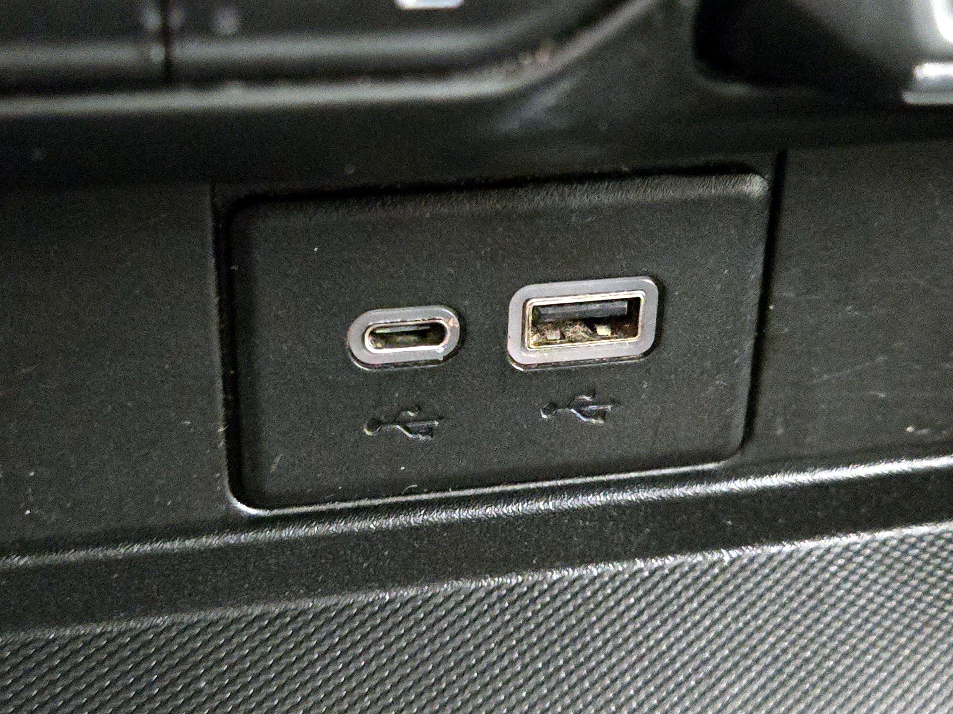 Thumbnail: 2022 Chevrolet Suburban - 18