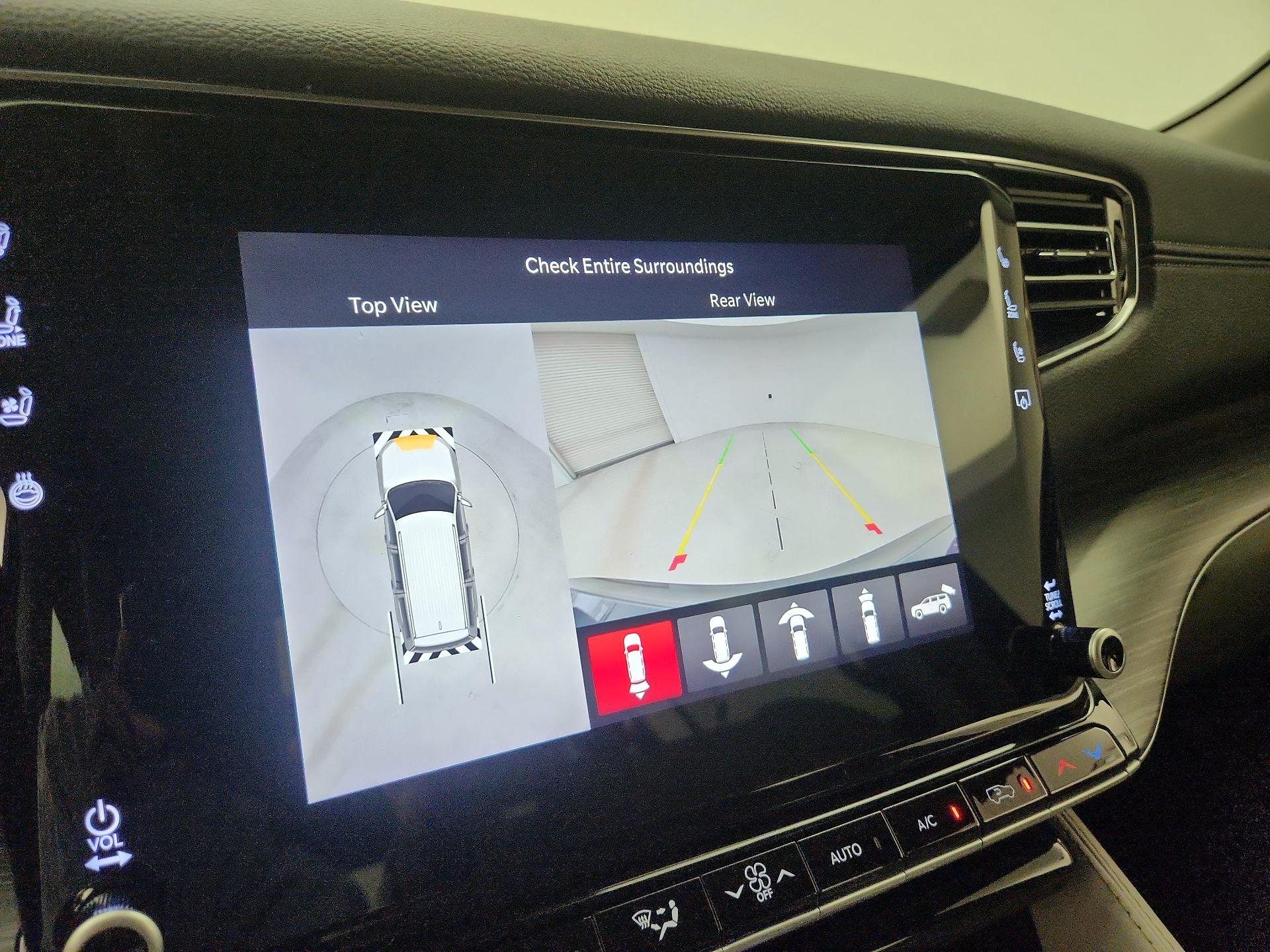 Thumbnail: 2023 Jeep Wagoneer - 15