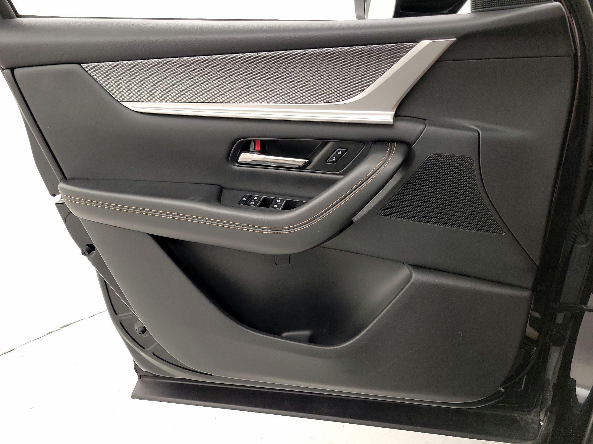 Thumbnail: 2025 Mazda CX-70 - 12