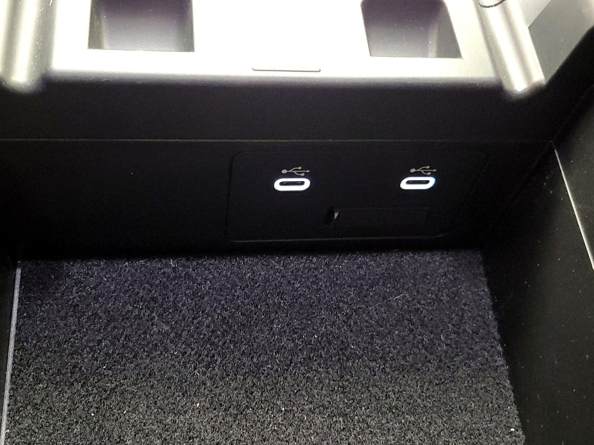 Thumbnail: 2025 Mazda CX-70 - 18