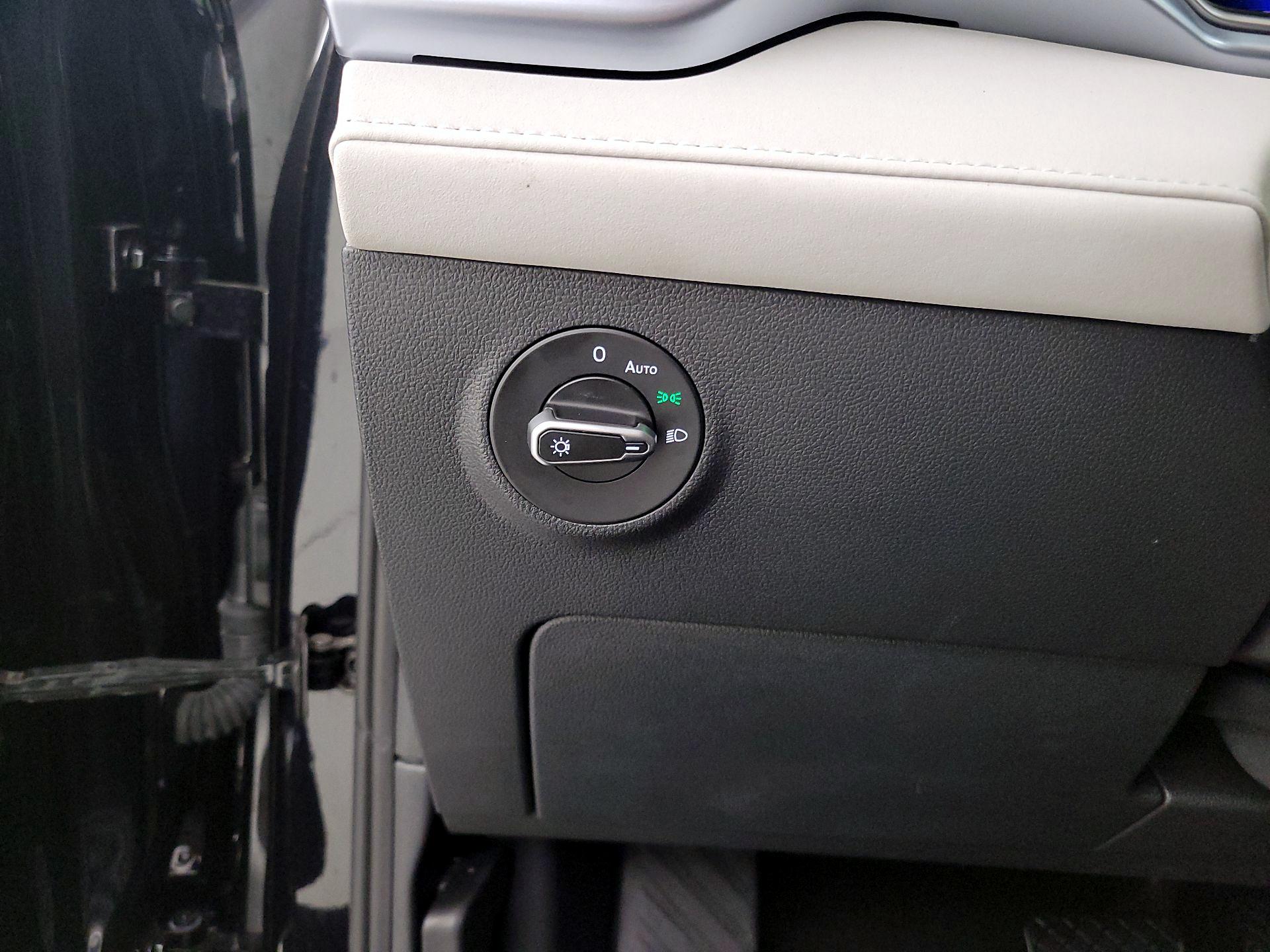 Thumbnail: 2025 Volkswagen Taos - 13