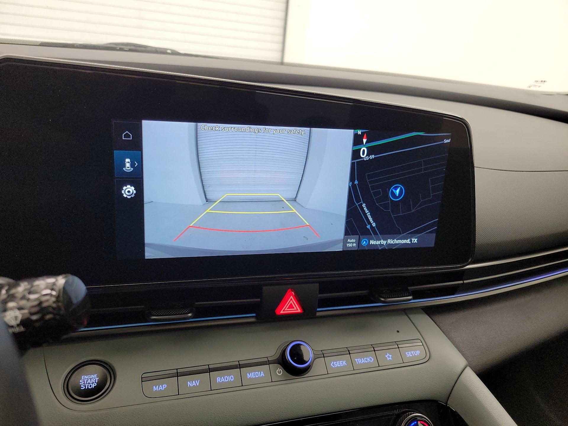 Thumbnail: 2025 Hyundai Elantra - 15