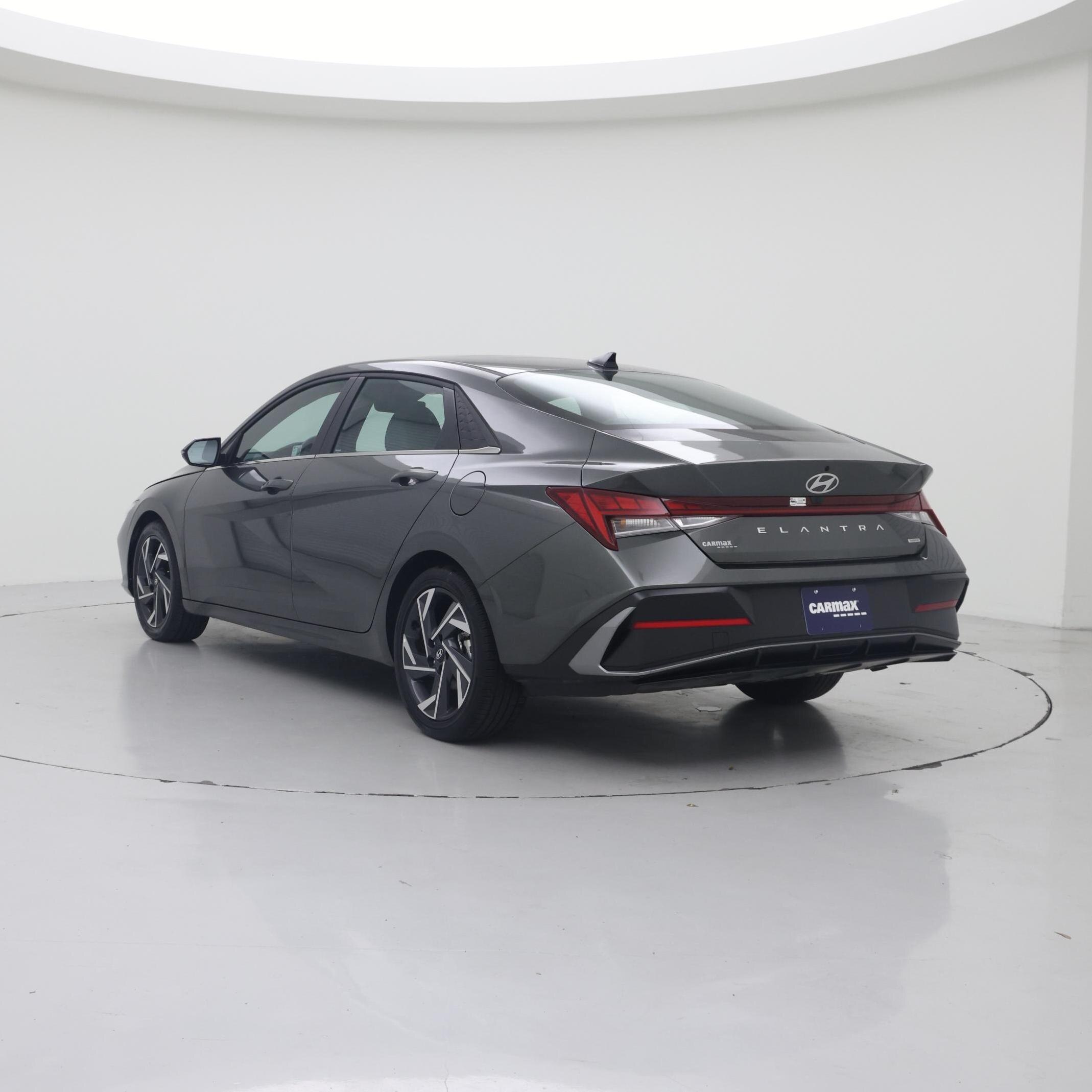 Thumbnail: 2025 Hyundai Elantra - 2