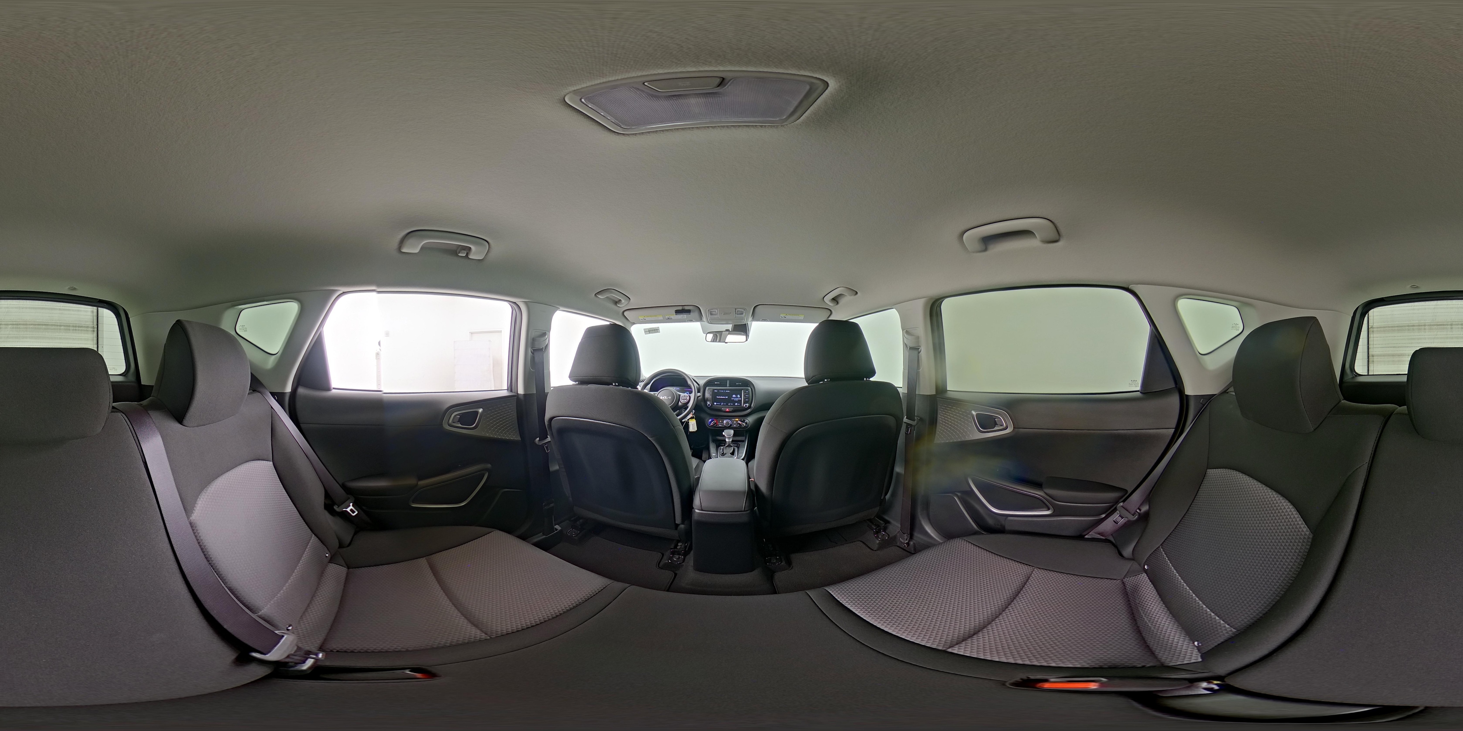 2024 Kia Soul LX - Photo 26