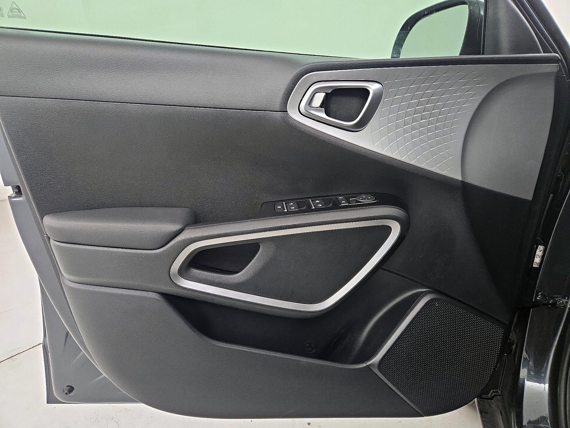 Thumbnail: 2024 Kia Soul - 12