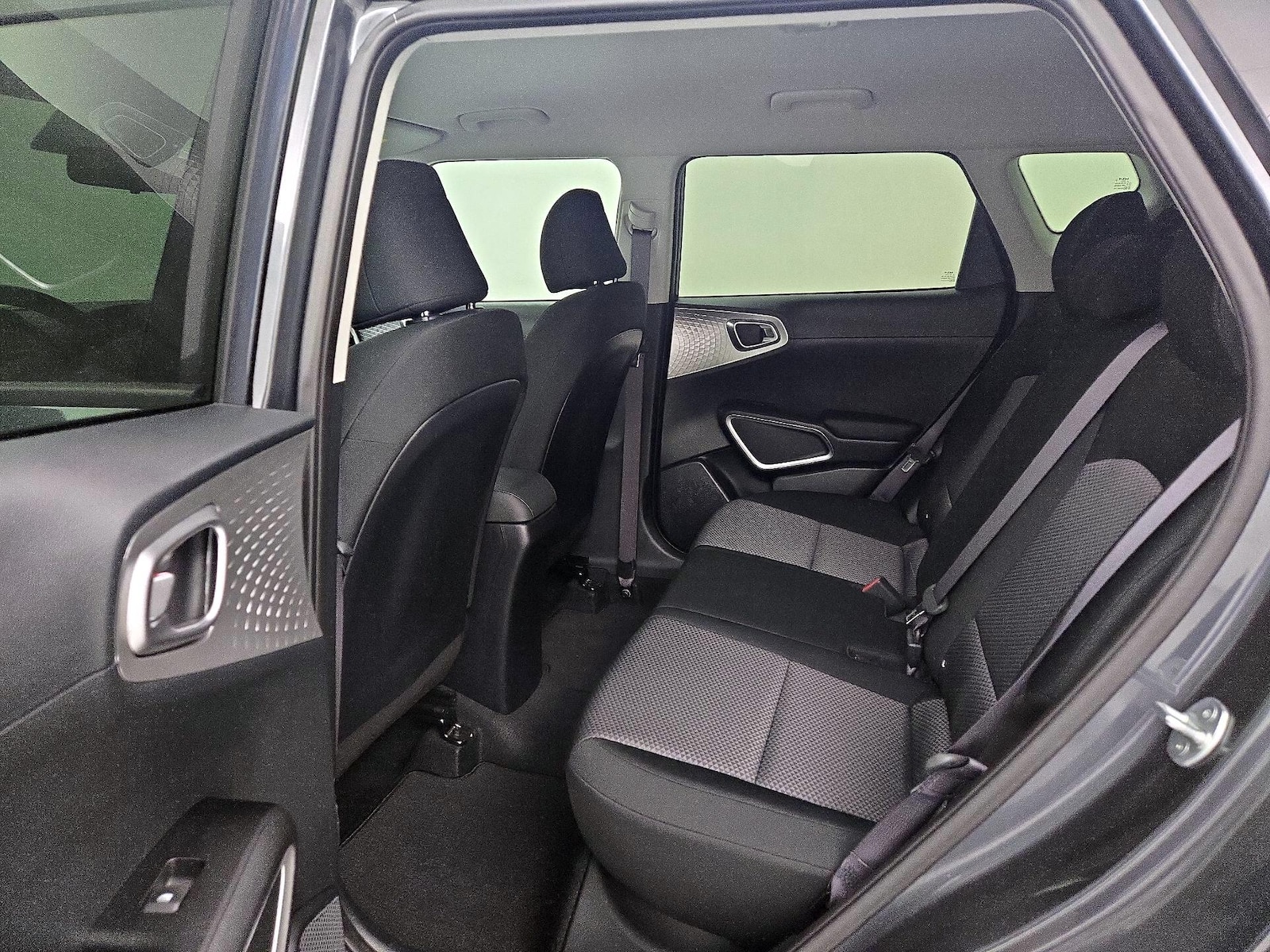 2024 Kia Soul LX - Photo 20