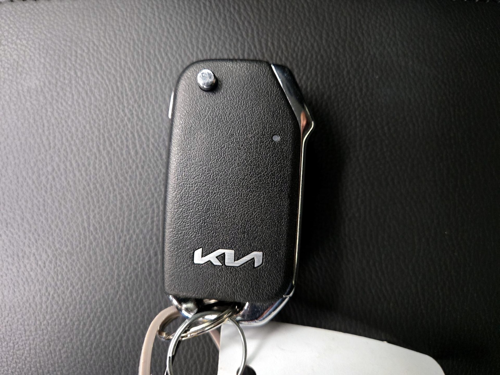 2024 Kia Soul LX - Photo 24