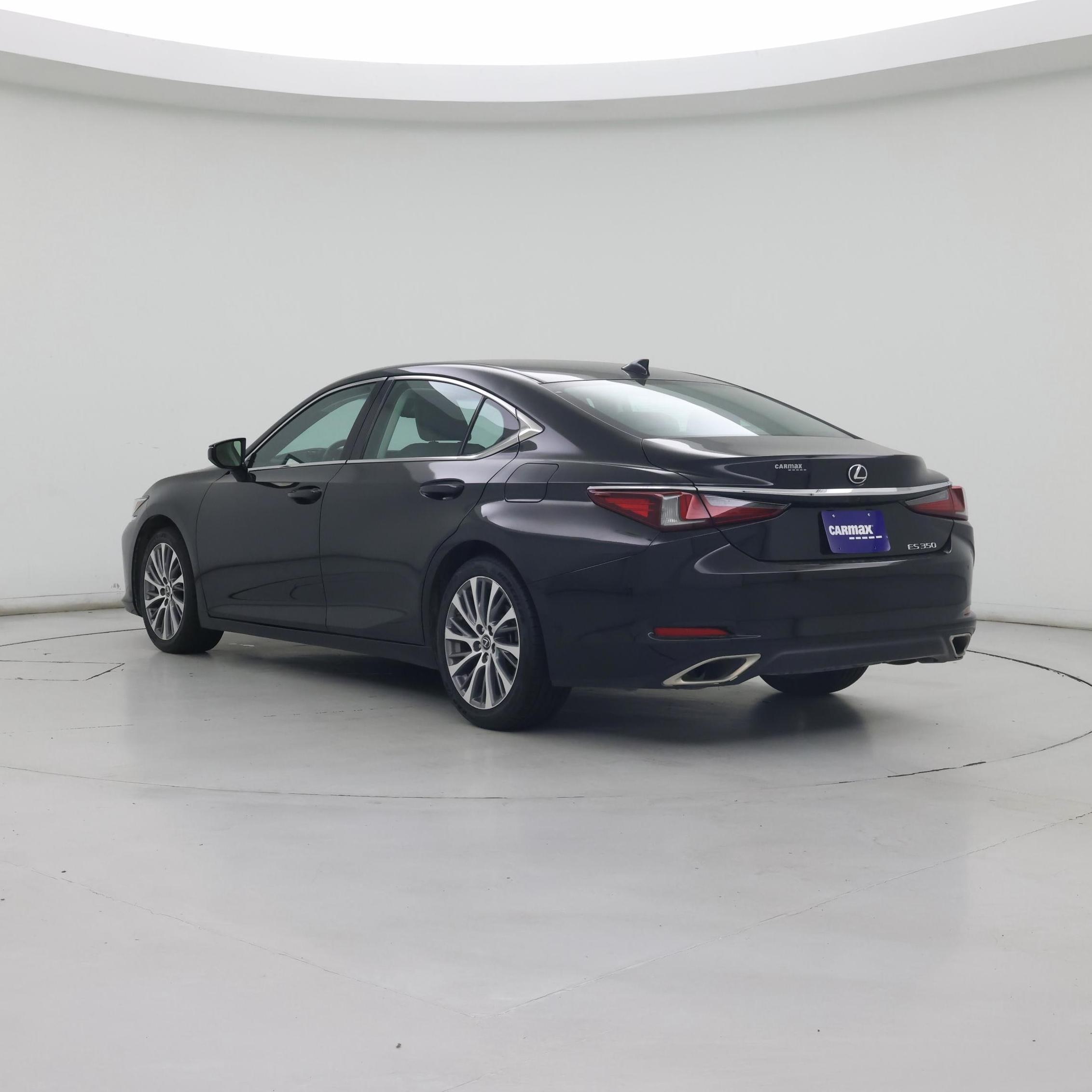 Thumbnail: 2021 Lexus ES - 2