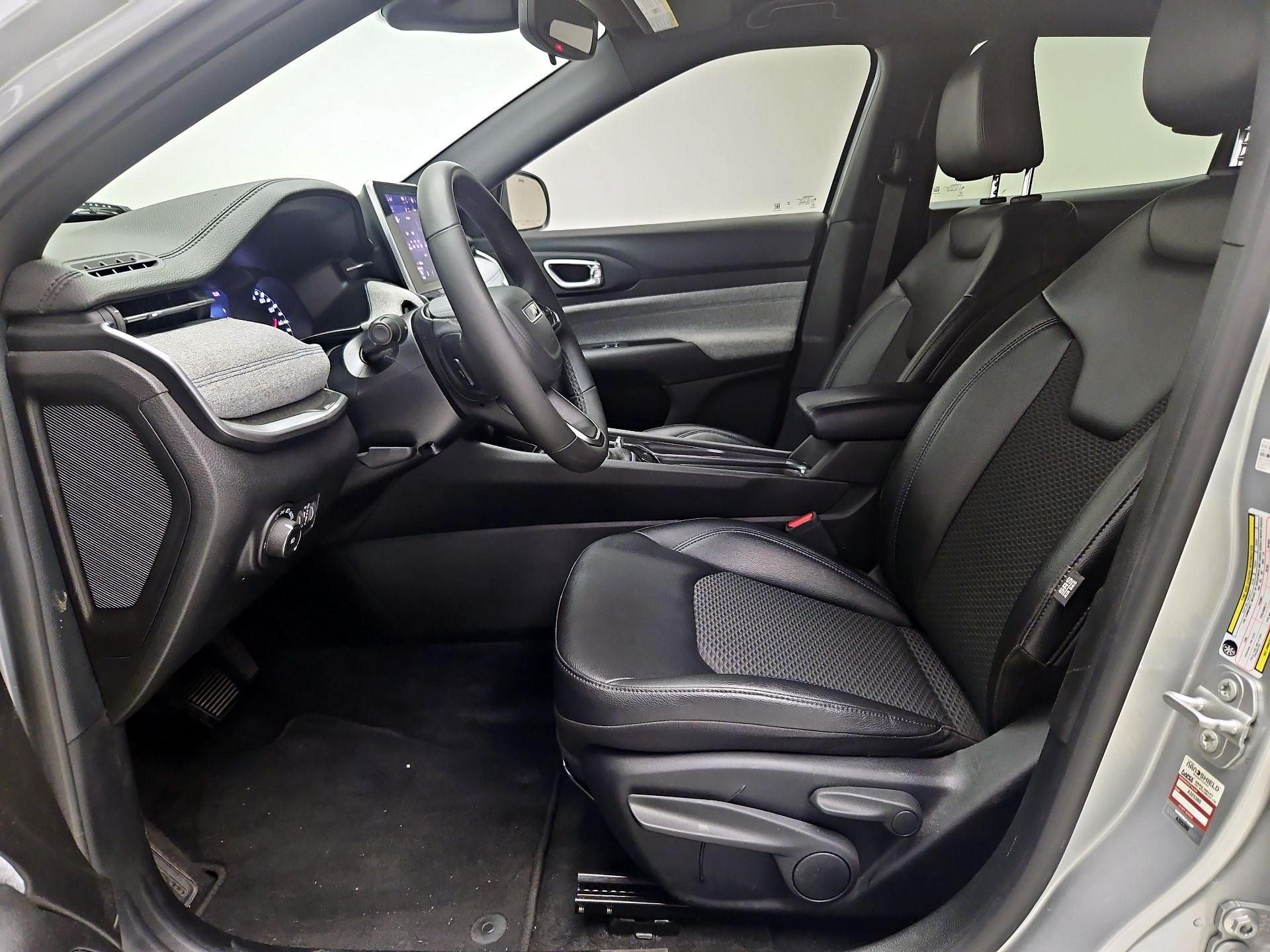 Thumbnail: 2025 Jeep Compass - 11