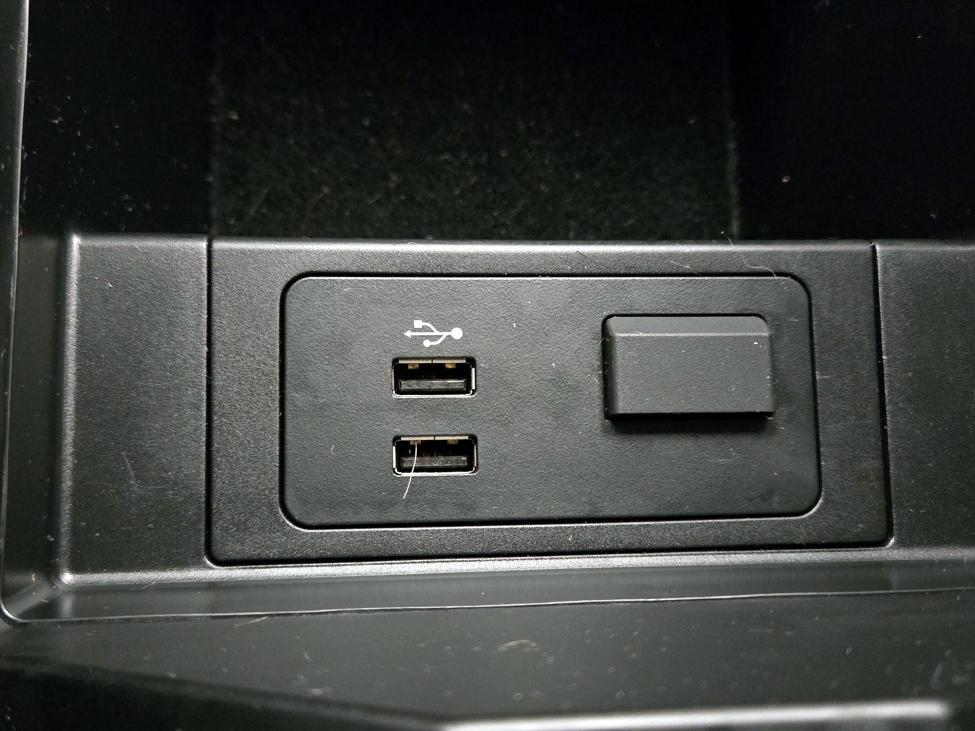 Thumbnail: 2021 Mazda CX-9 - 18