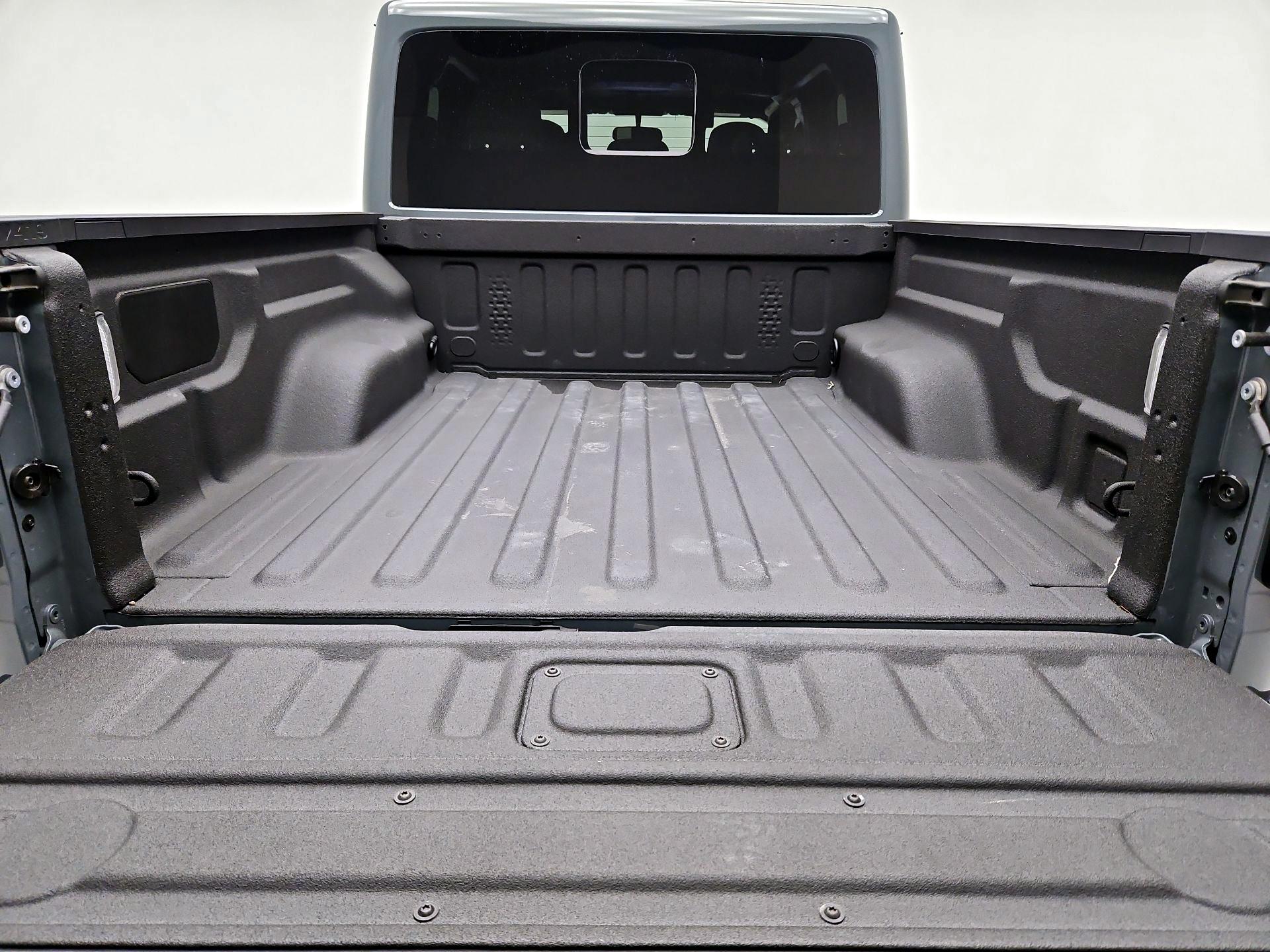 Thumbnail: 2025 Jeep Gladiator - 20