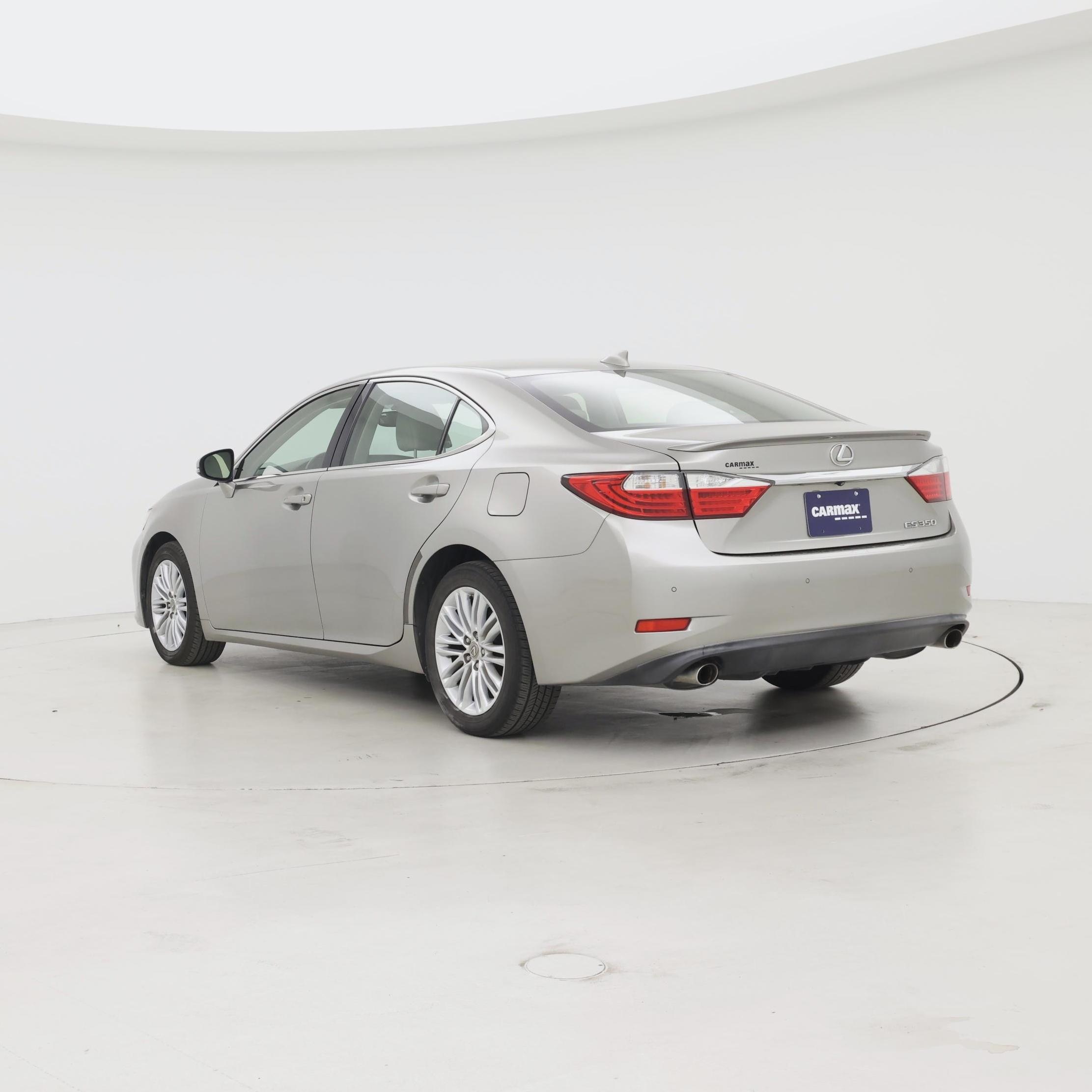 Thumbnail: 2015 Lexus ES - 2