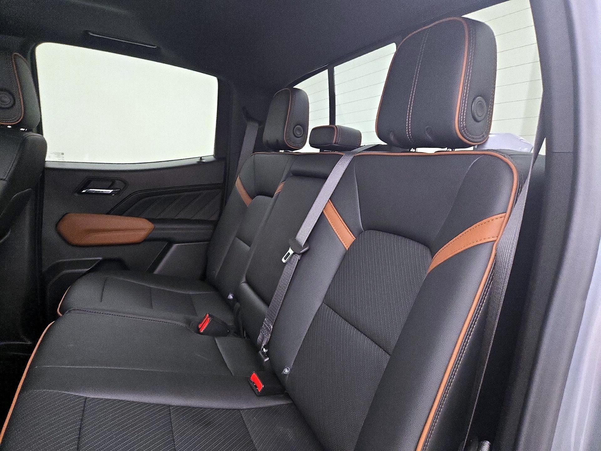 Thumbnail: 2025 GMC Canyon - 20