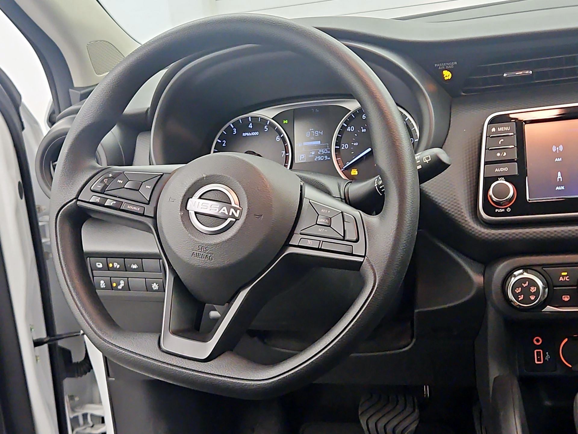 Thumbnail: 2025 Nissan Kicks - 10