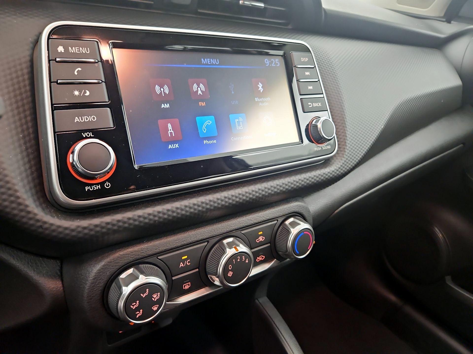 Thumbnail: 2025 Nissan Kicks - 14