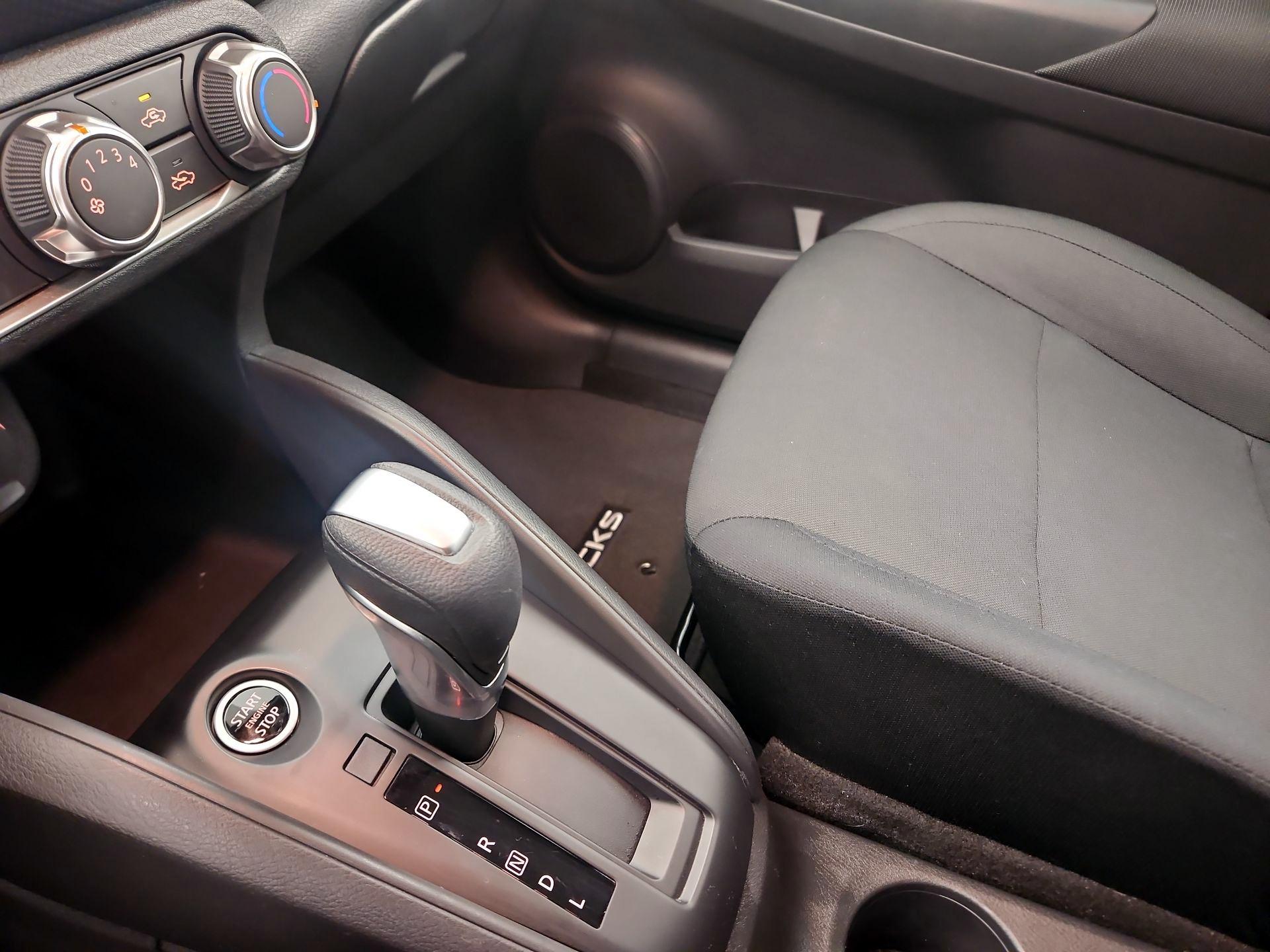 Thumbnail: 2025 Nissan Kicks - 15