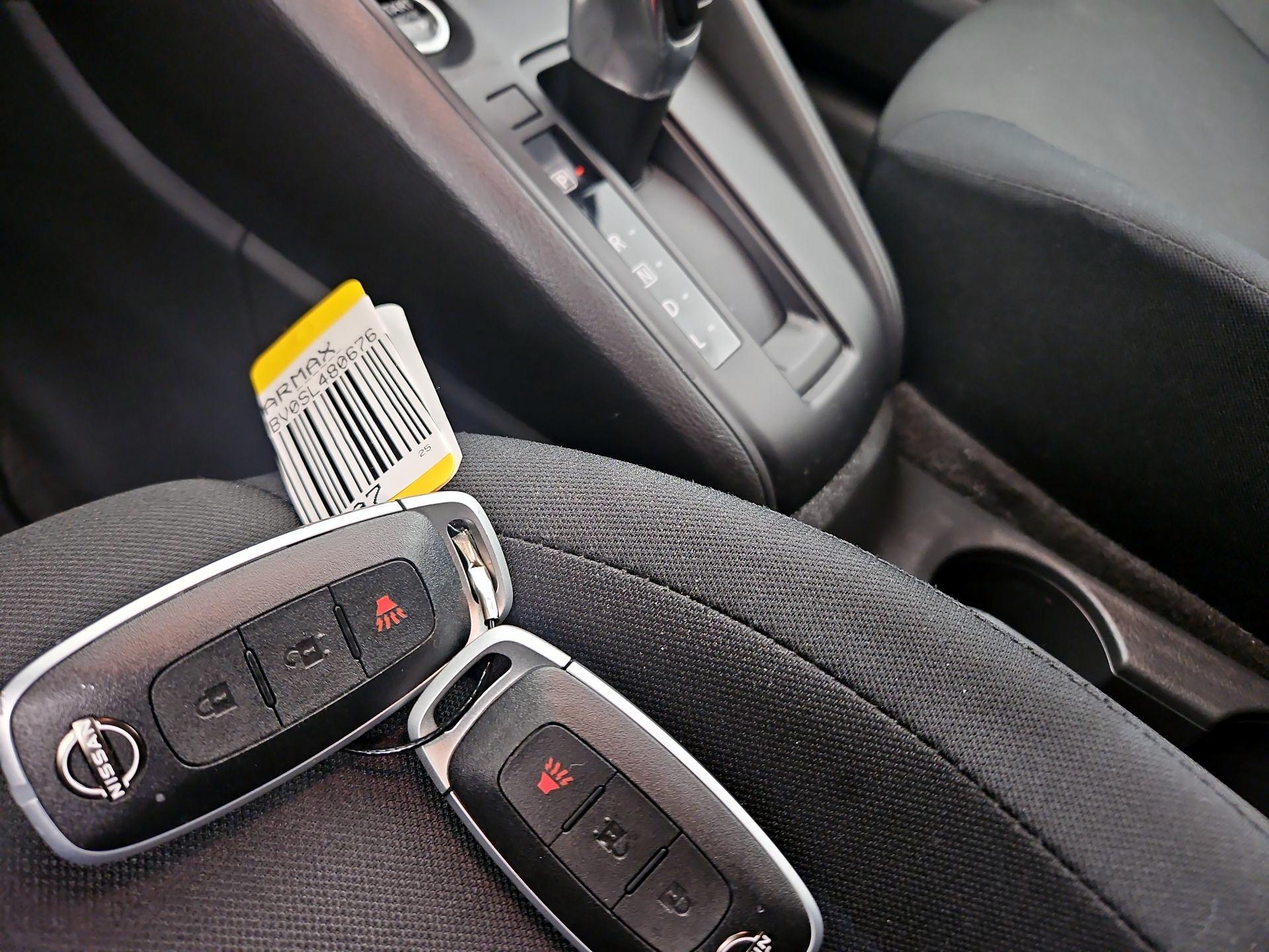 Thumbnail: 2025 Nissan Kicks - 19