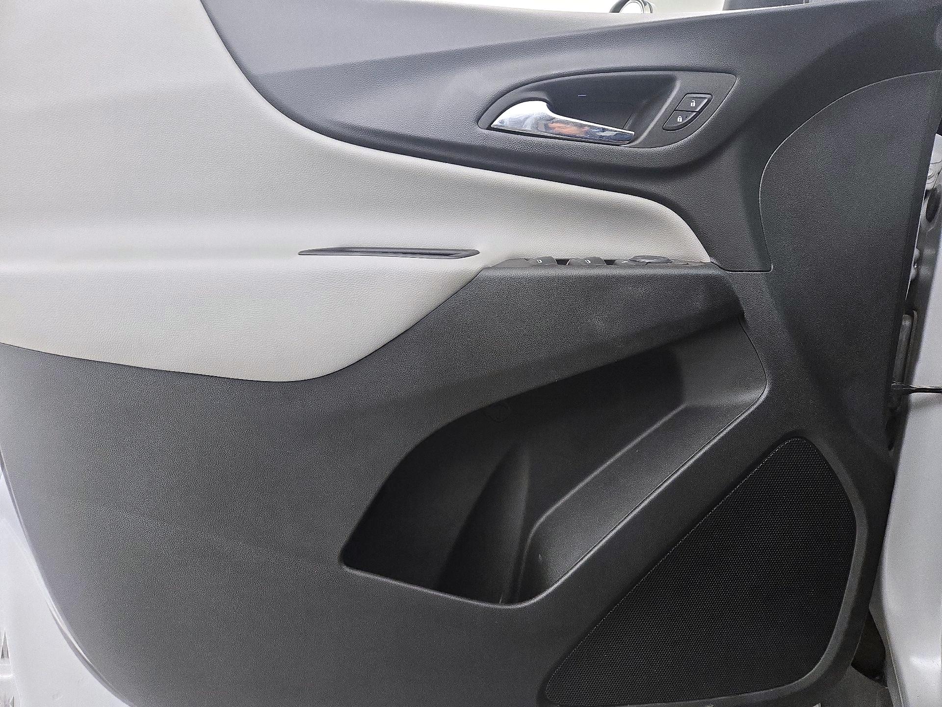 Thumbnail: 2020 Chevrolet Equinox - 12