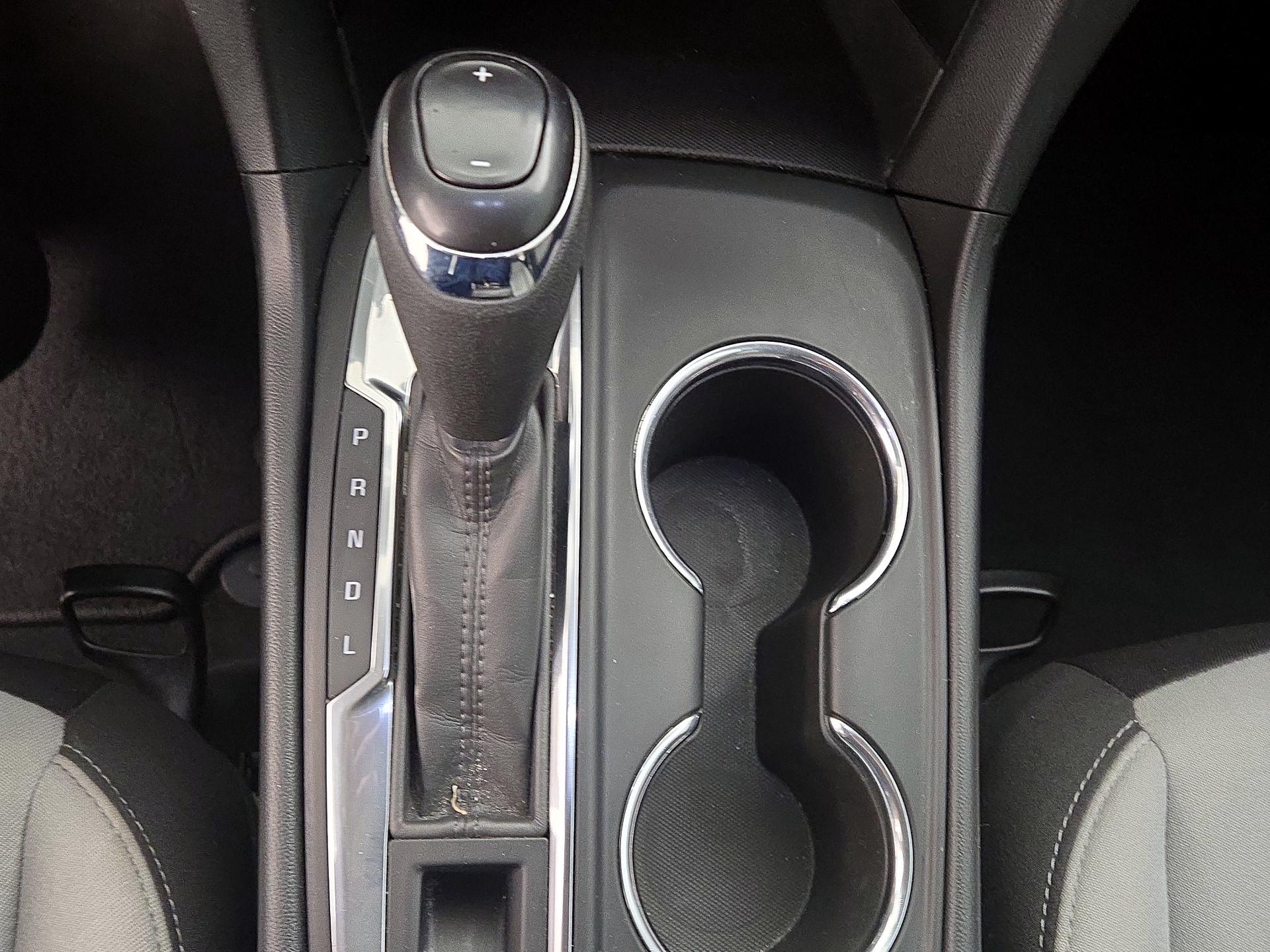 Thumbnail: 2020 Chevrolet Equinox - 17