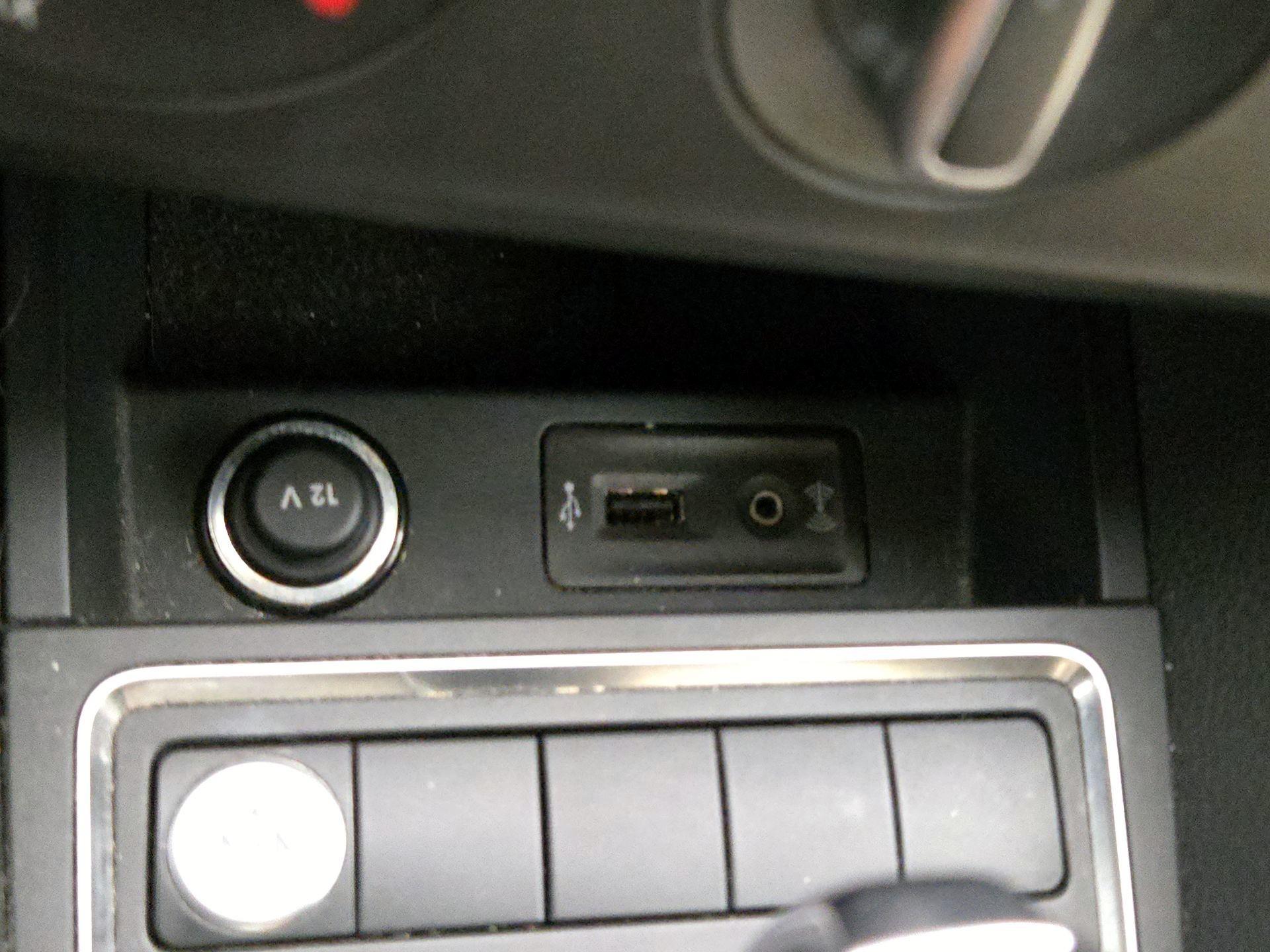 Thumbnail: 2017 Volkswagen Jetta - 18