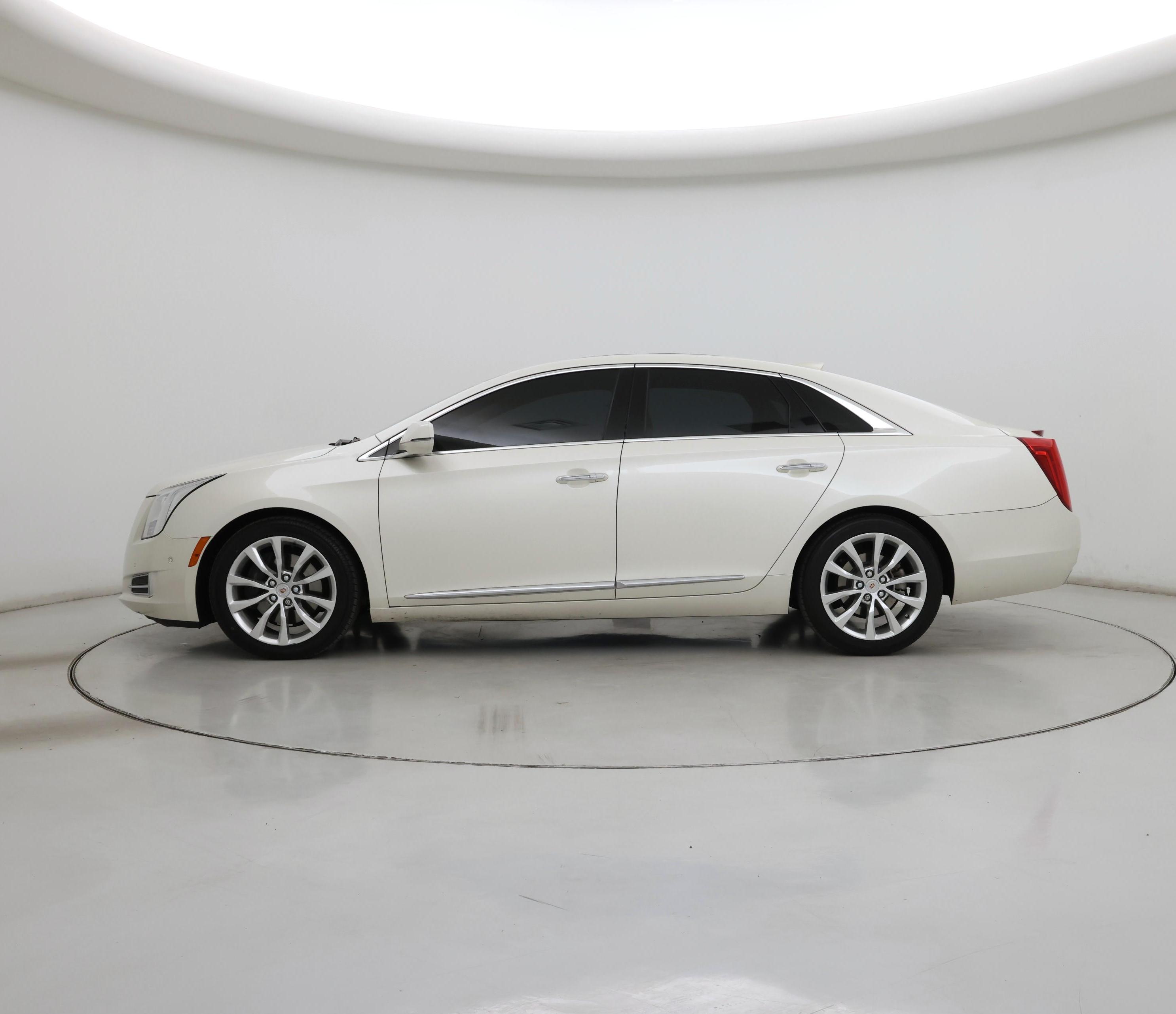 Thumbnail: 2015 Cadillac XTS - 3