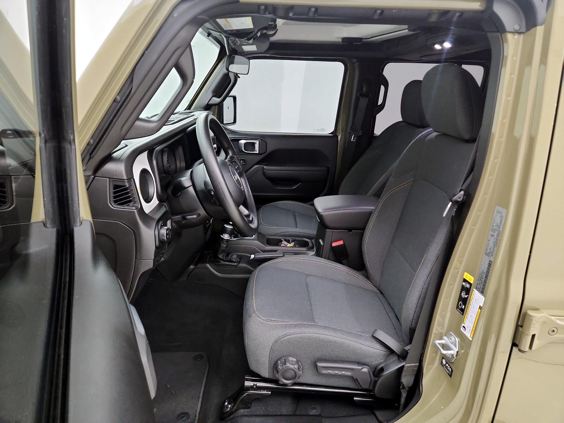 Thumbnail: 2025 Jeep Gladiator - 11